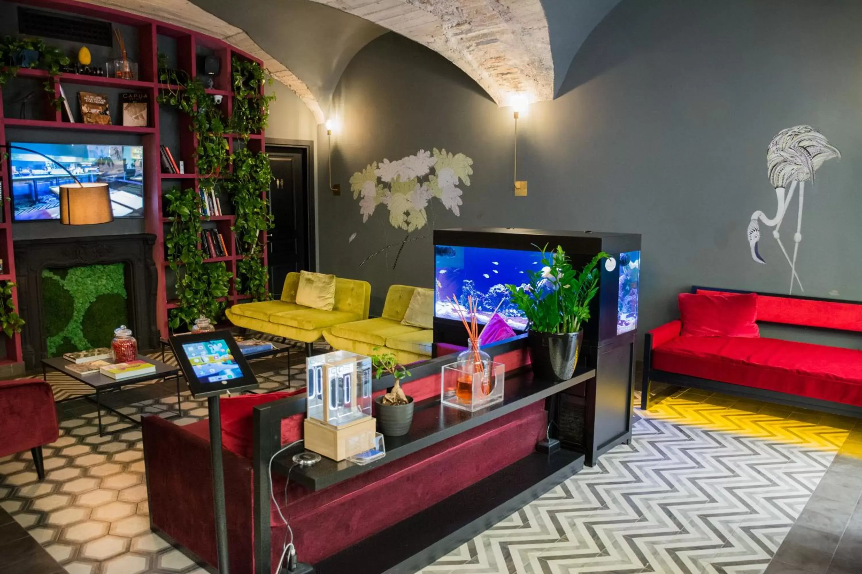 Communal lounge/ TV room in Roma Luxus Hotel