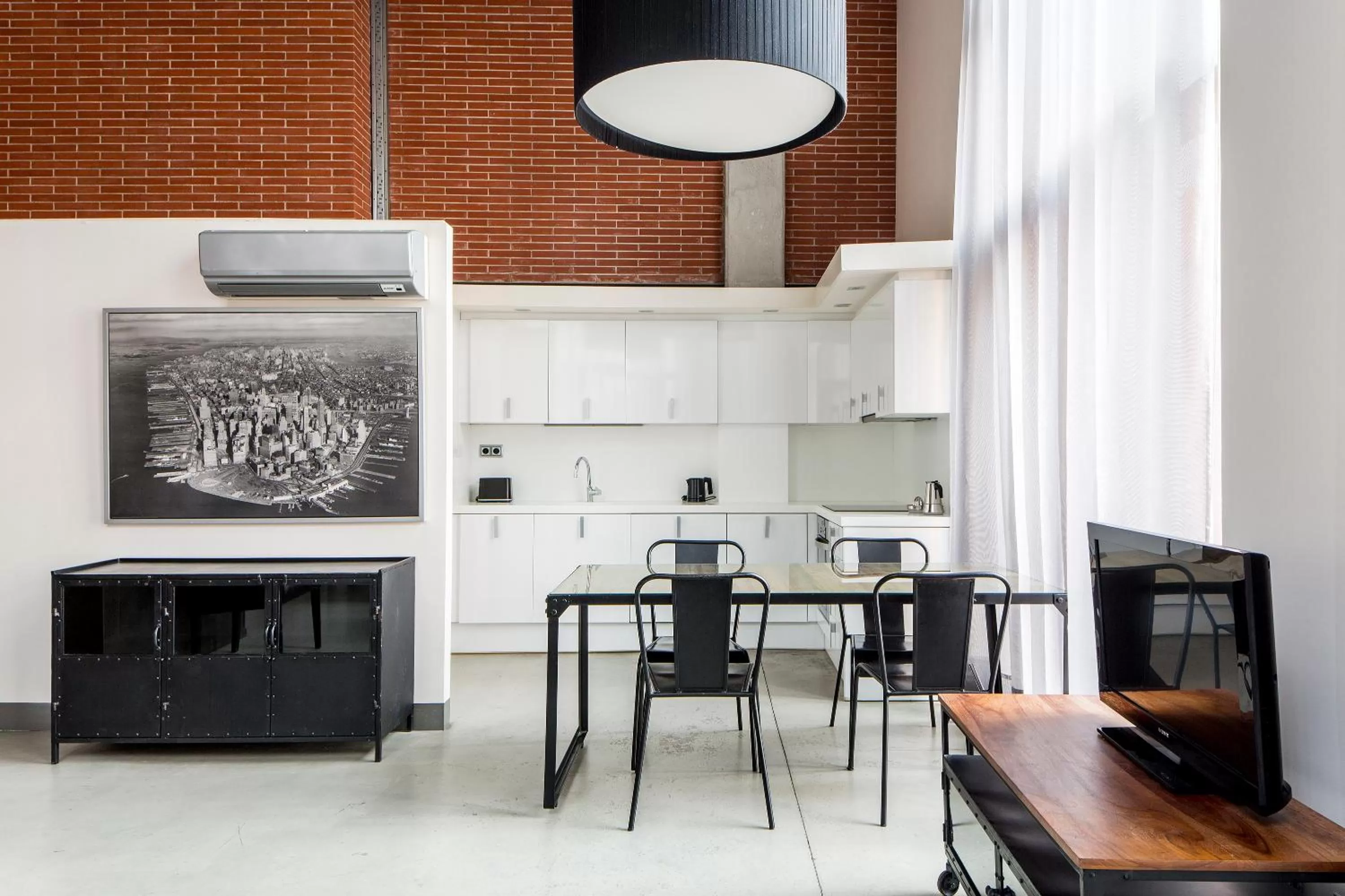 Kitchen or kitchenette in Barcelona Apartment Republica