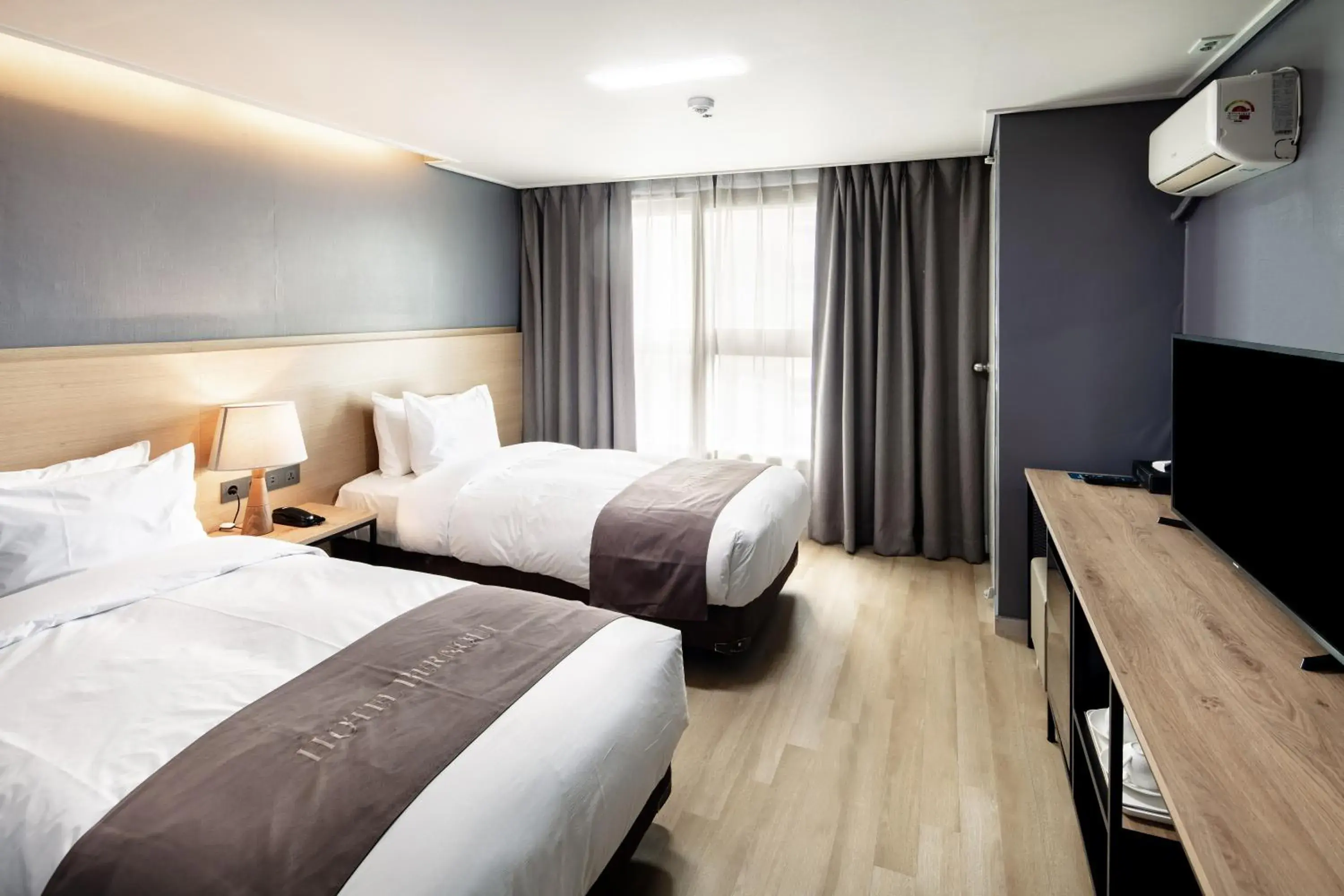 Bed in Hotel Bernoui Seoul