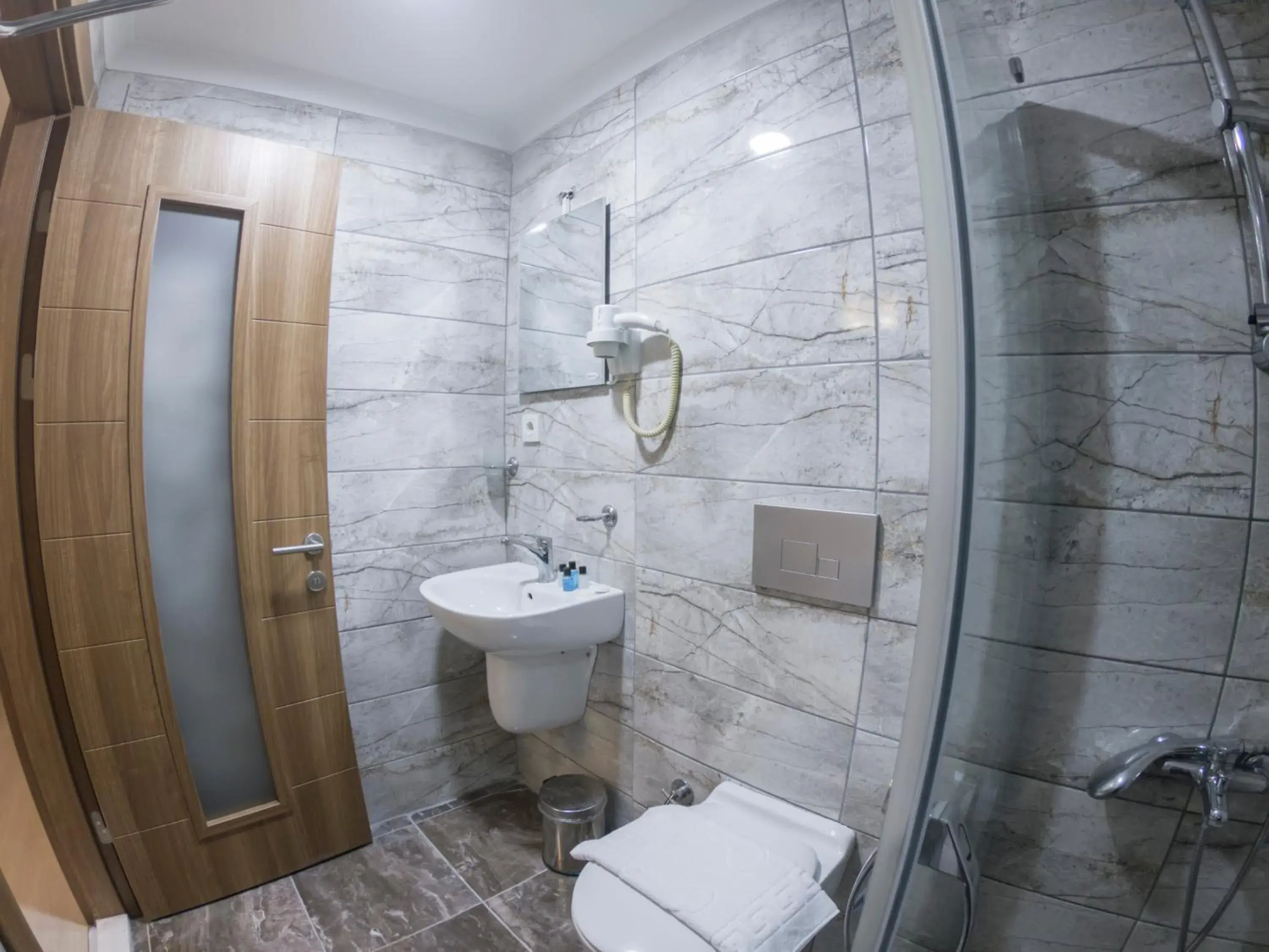 Shower, Bathroom in Seher HOTEL
