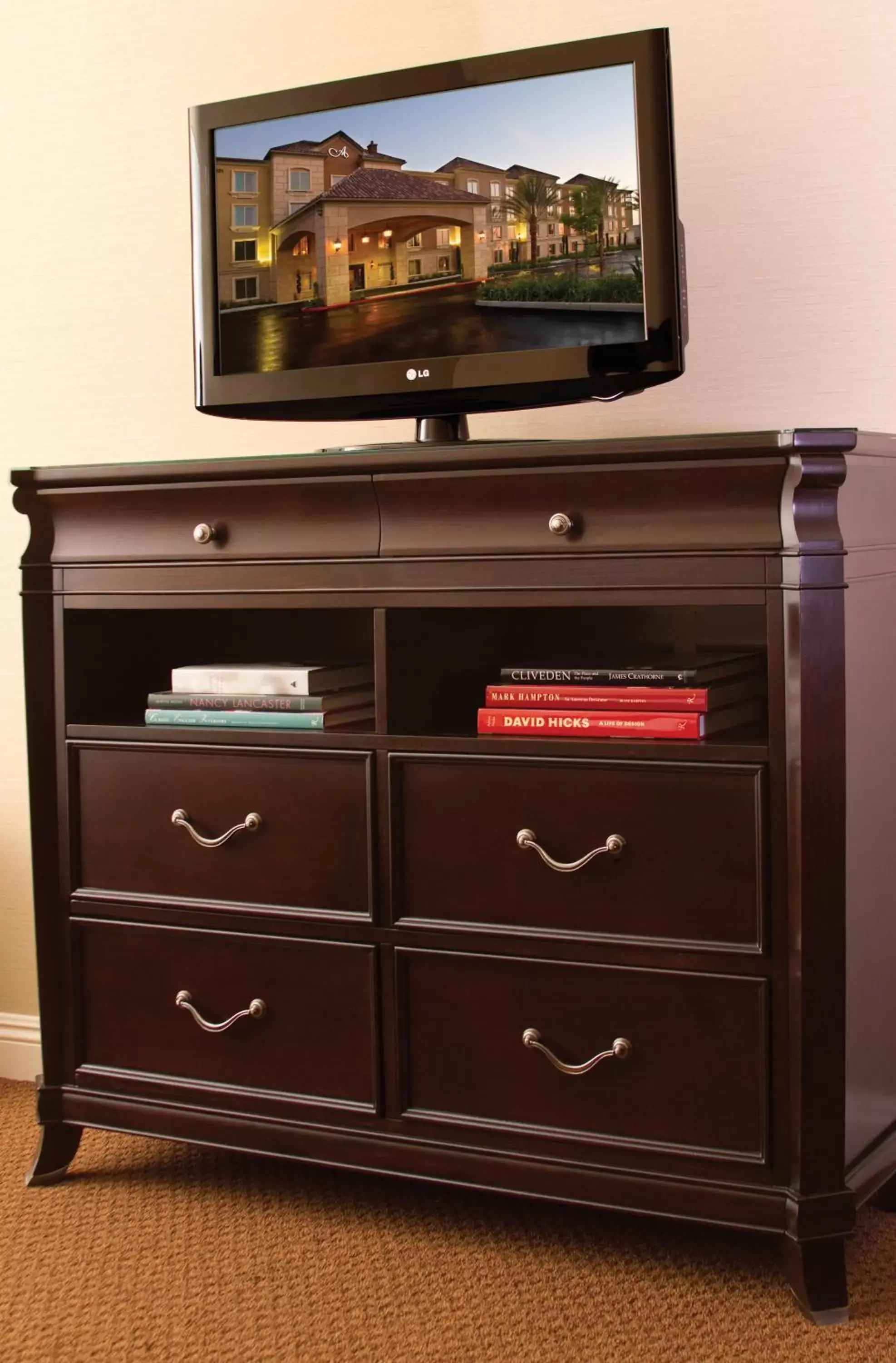 TV and multimedia, TV/Entertainment Center in Ayres Hotel & Spa Moreno Valley/Riverside