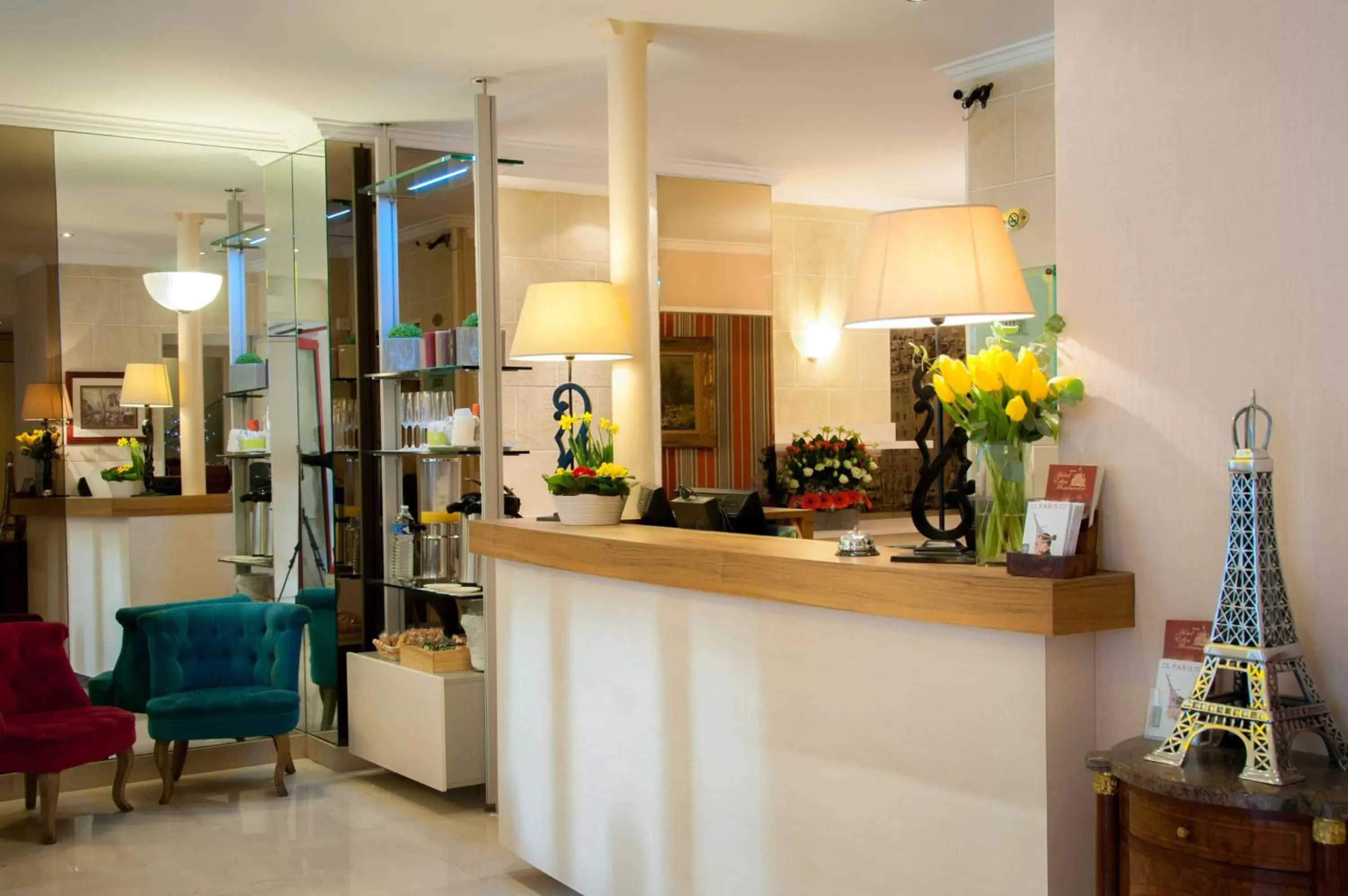 Lobby or reception, Lobby/Reception in Hotel Eden Montmartre