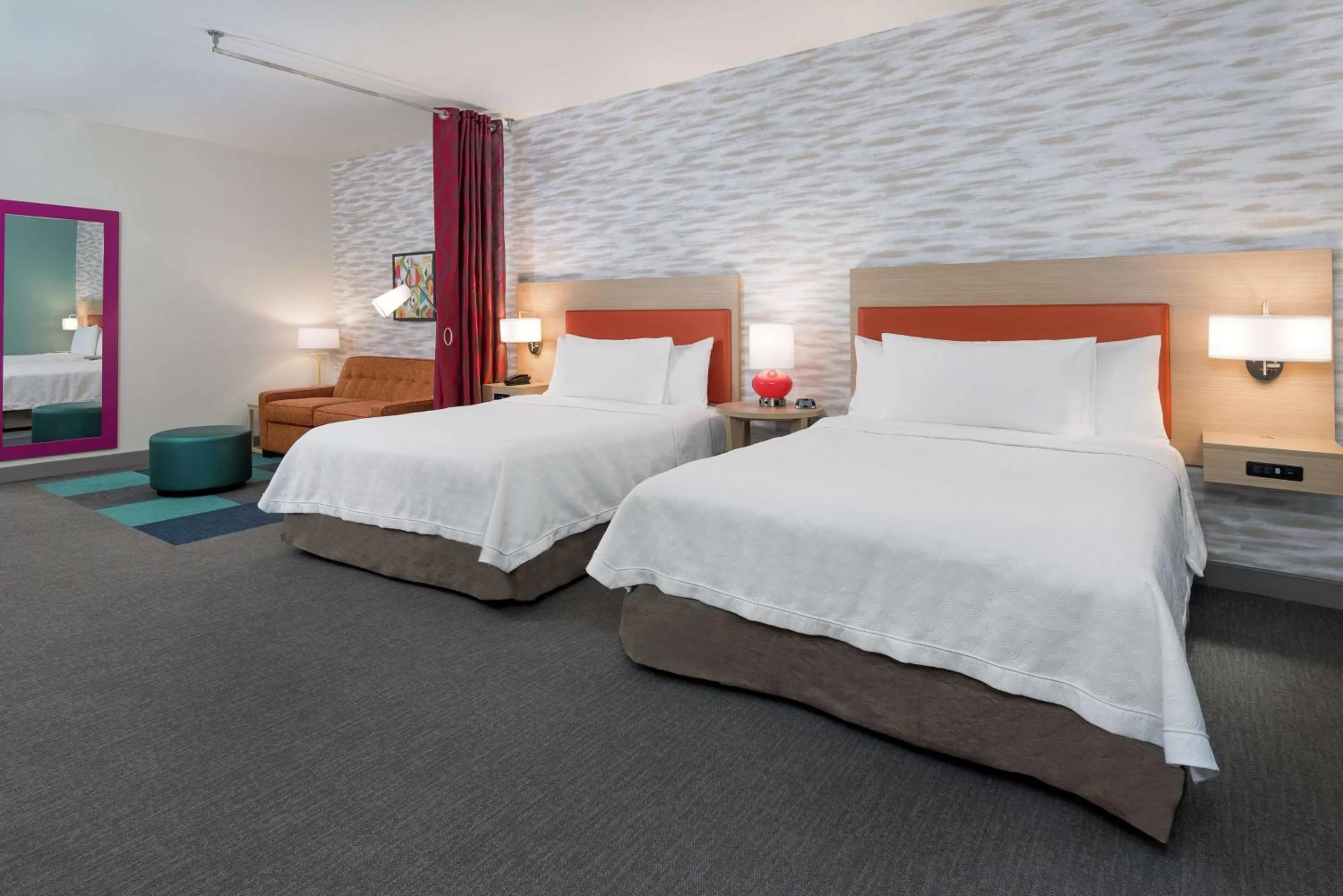 Bed in Home2 Suites By Hilton Orlando Near UCF