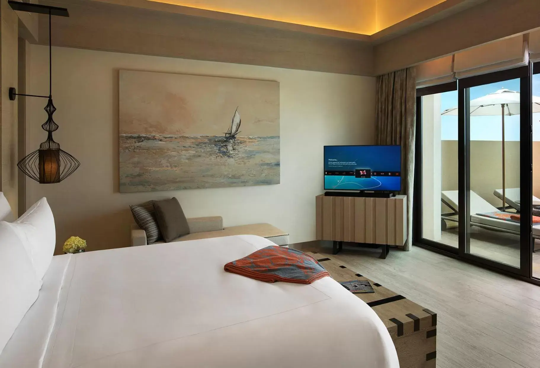 Bed in Saadiyat Rotana Resort and Villas