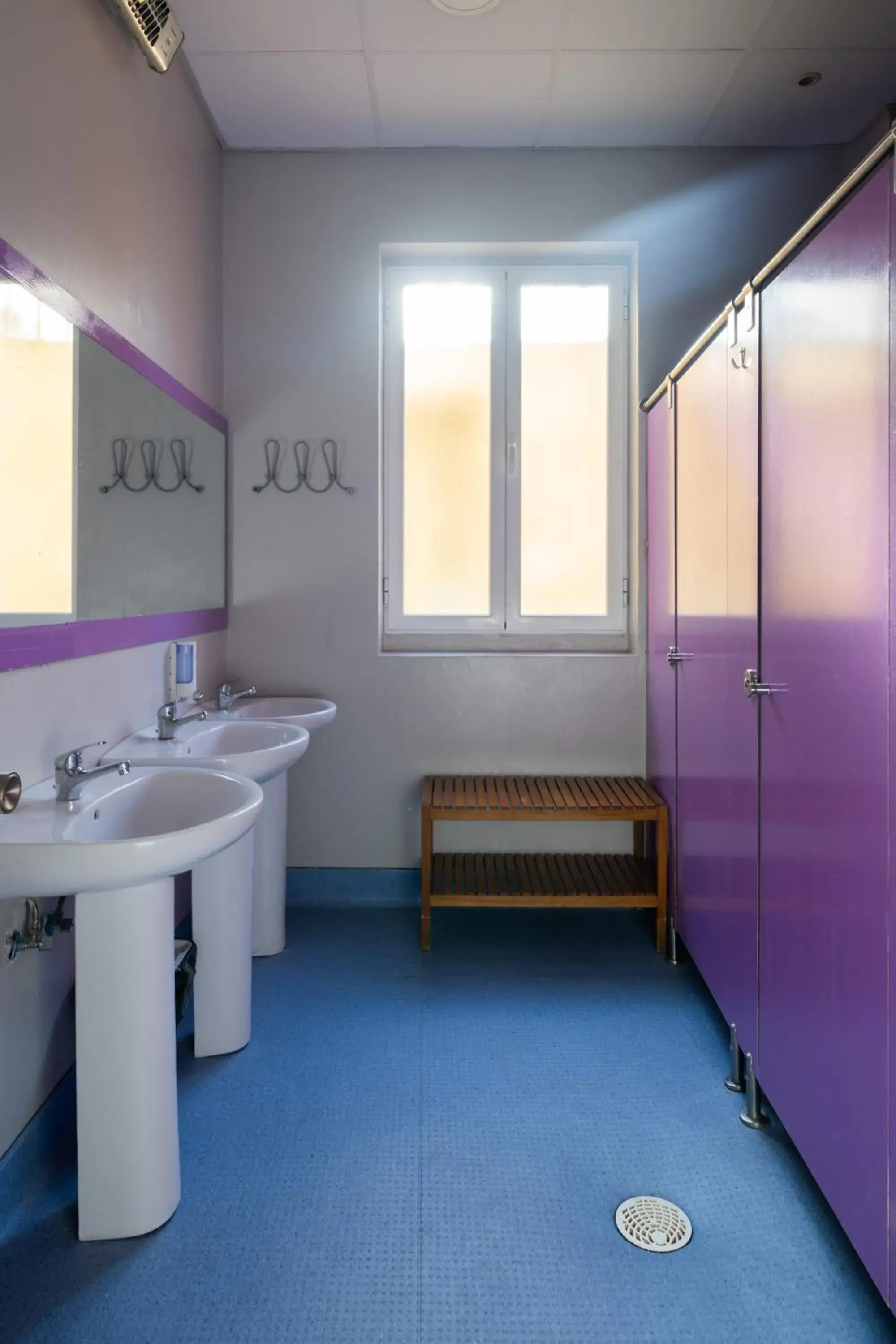 Bathroom in Purple Nest Hostel
