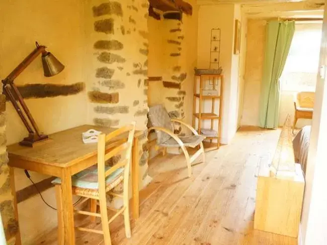 Seating area, Dining Area in Kêr Neizh Breizh - Chambres d'Hôtes & Gîte de Charme - Le Petit Châtelier