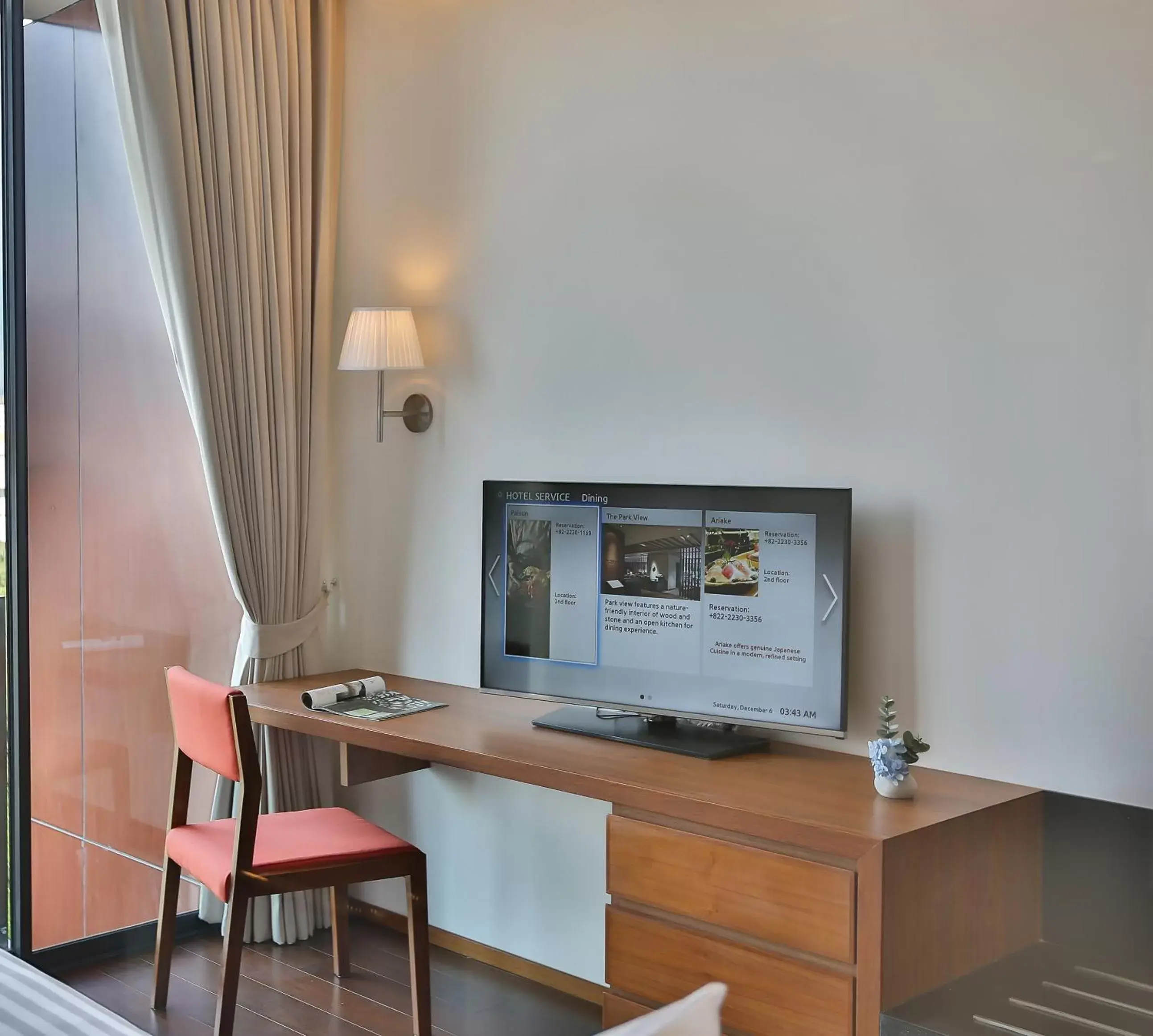 TV and multimedia, TV/Entertainment Center in Eastin Tan Hotel Chiang Mai