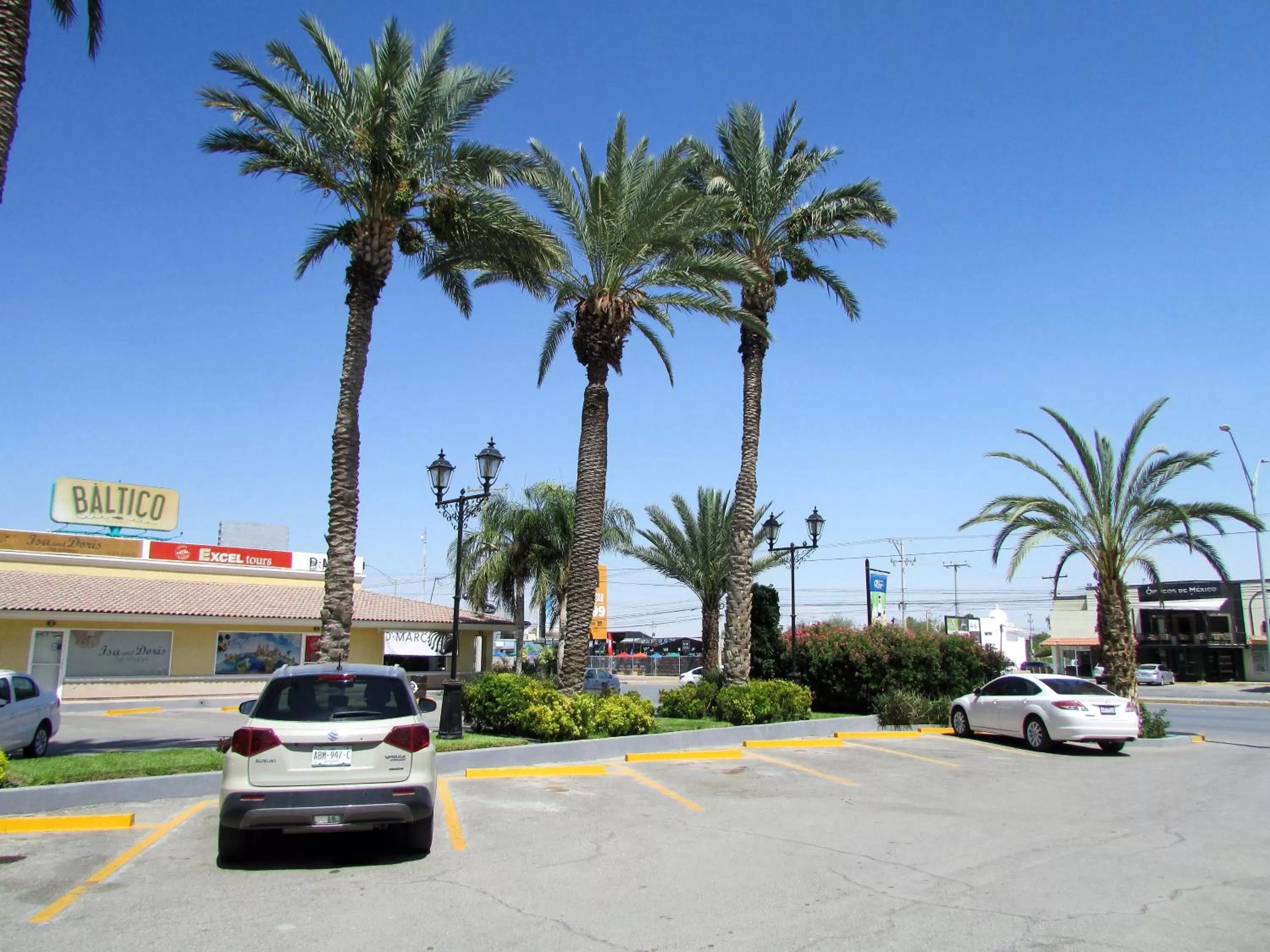 Parking in Best Western Hotel Posada Del Rio Express