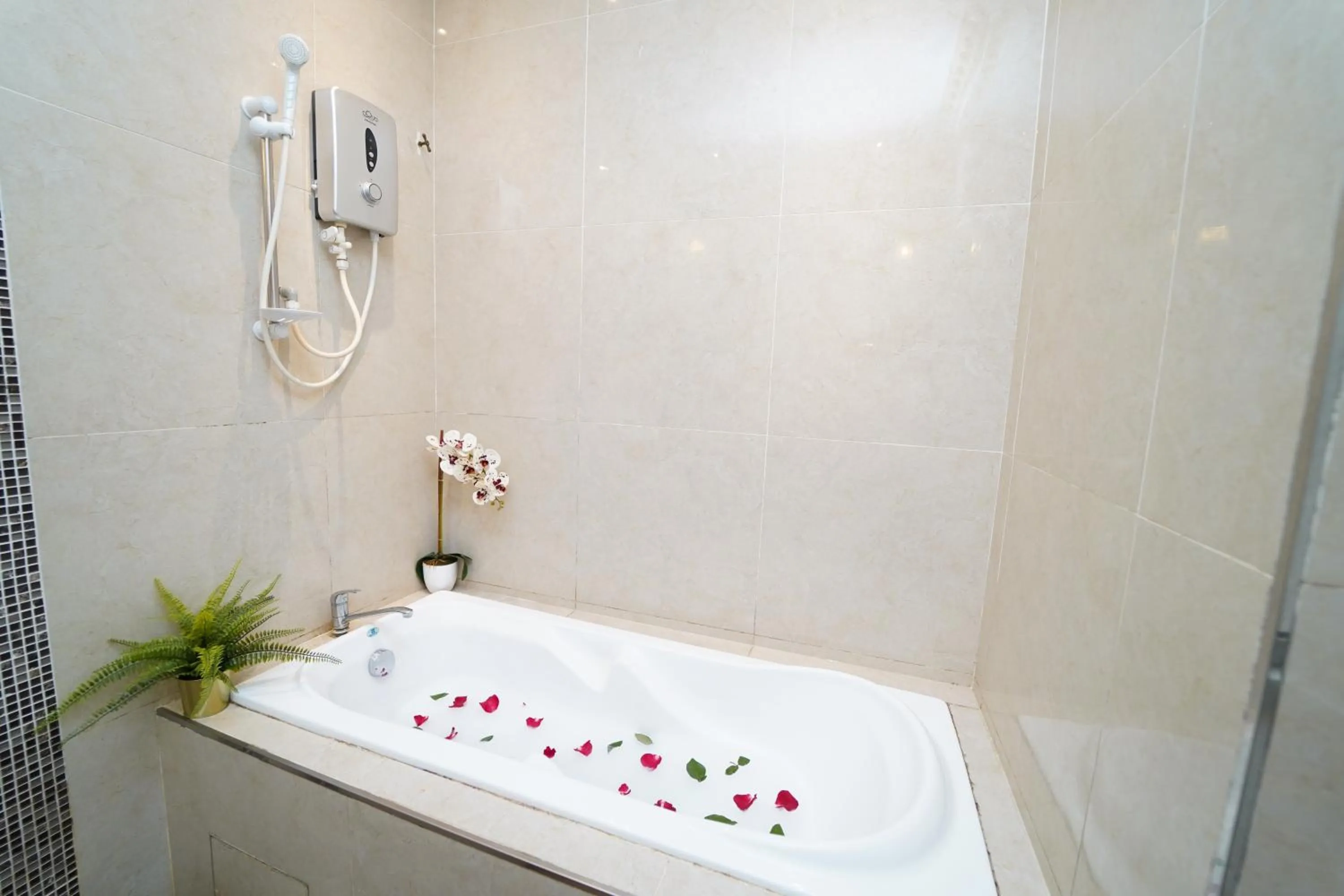 Ghazrin's Classic Hotel JB