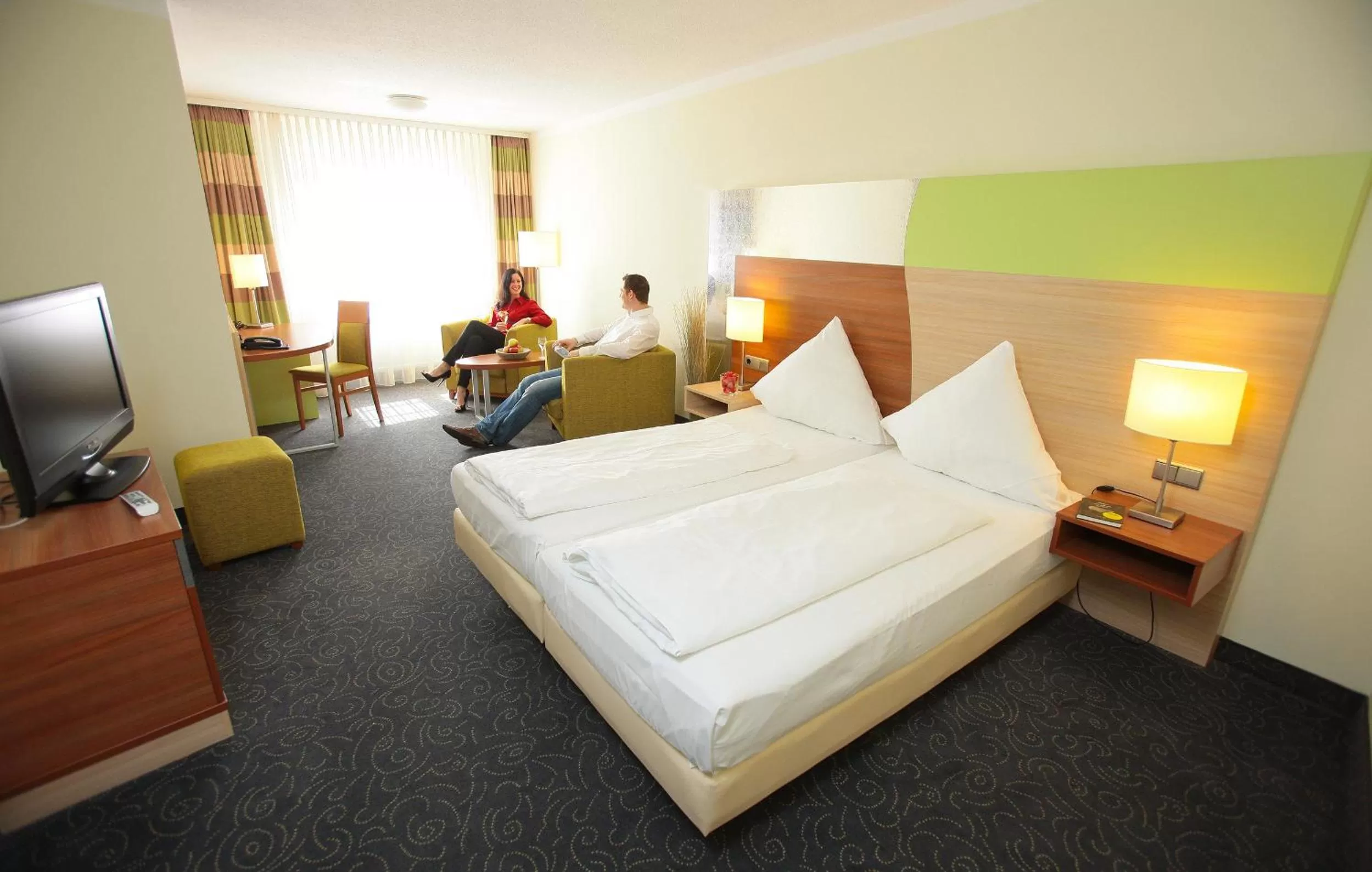 Photo of the whole room, Bed in Pfalzhotel Asselheim