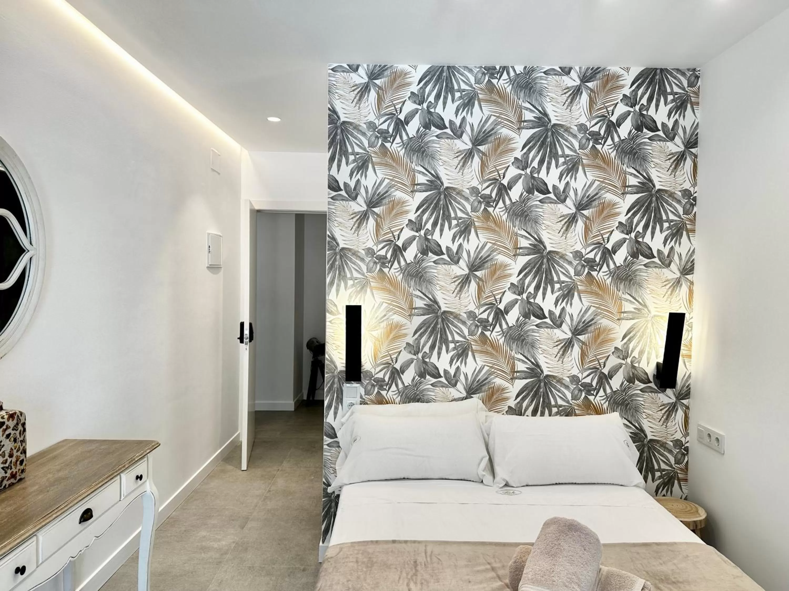 Bed in Loft 18 Beachfront Marbella Center