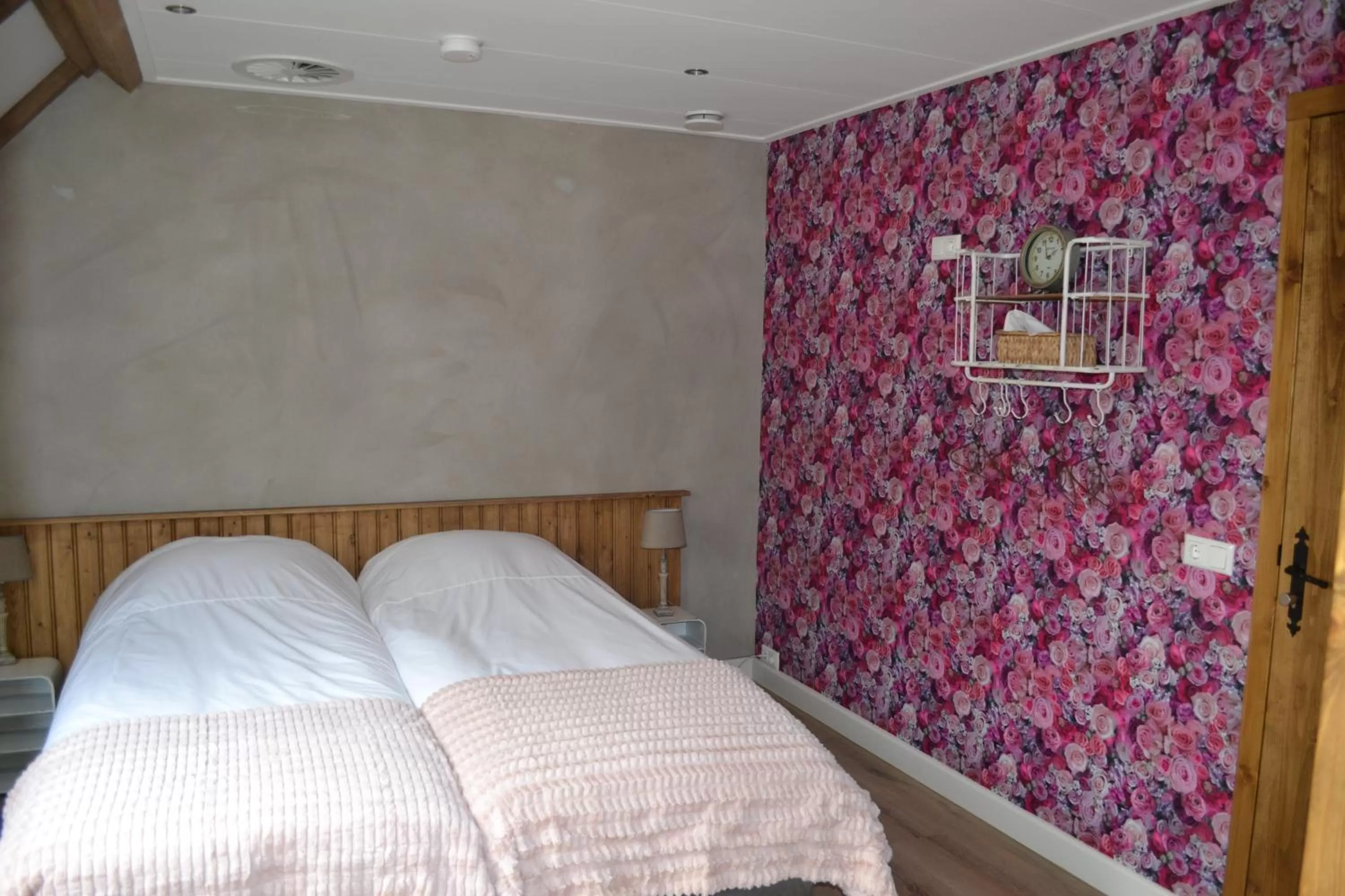 Bedroom, Bed in Bed & Breakfast aan de Beek