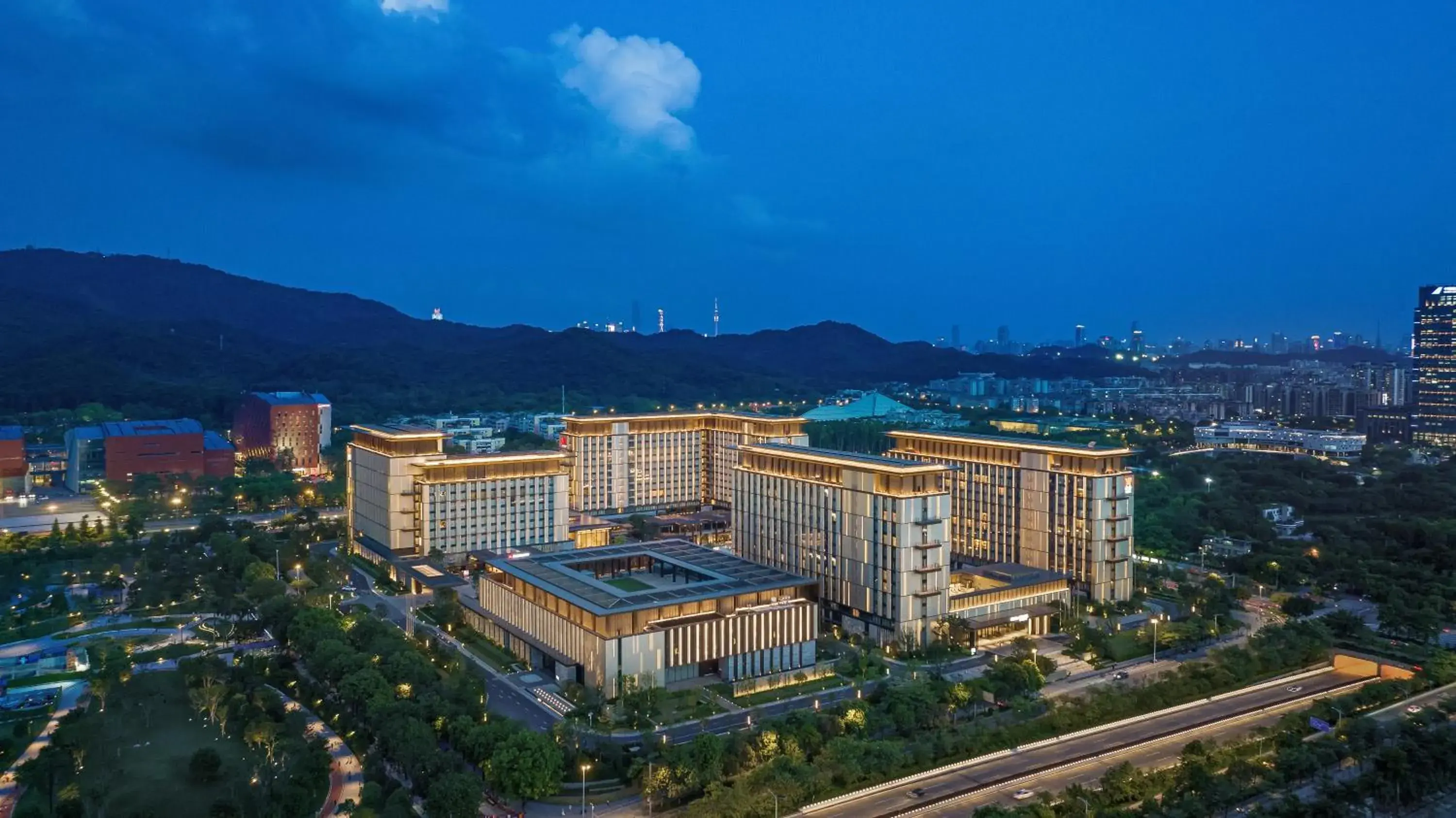 Property building, Bird's-eye View in Guangzhou Marriott Hotel Baiyun