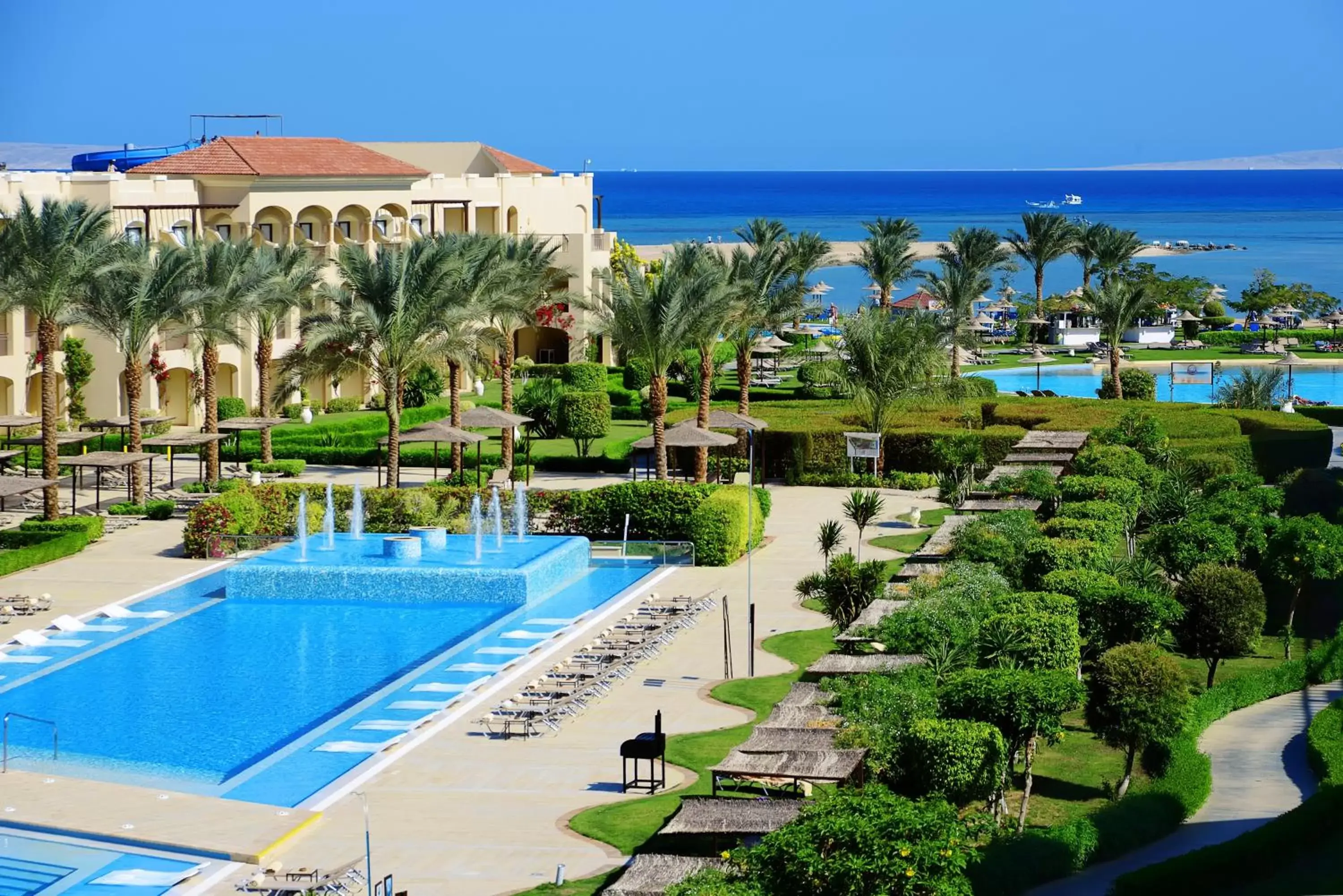 Swimming pool in Jaz Aquamarine Resort