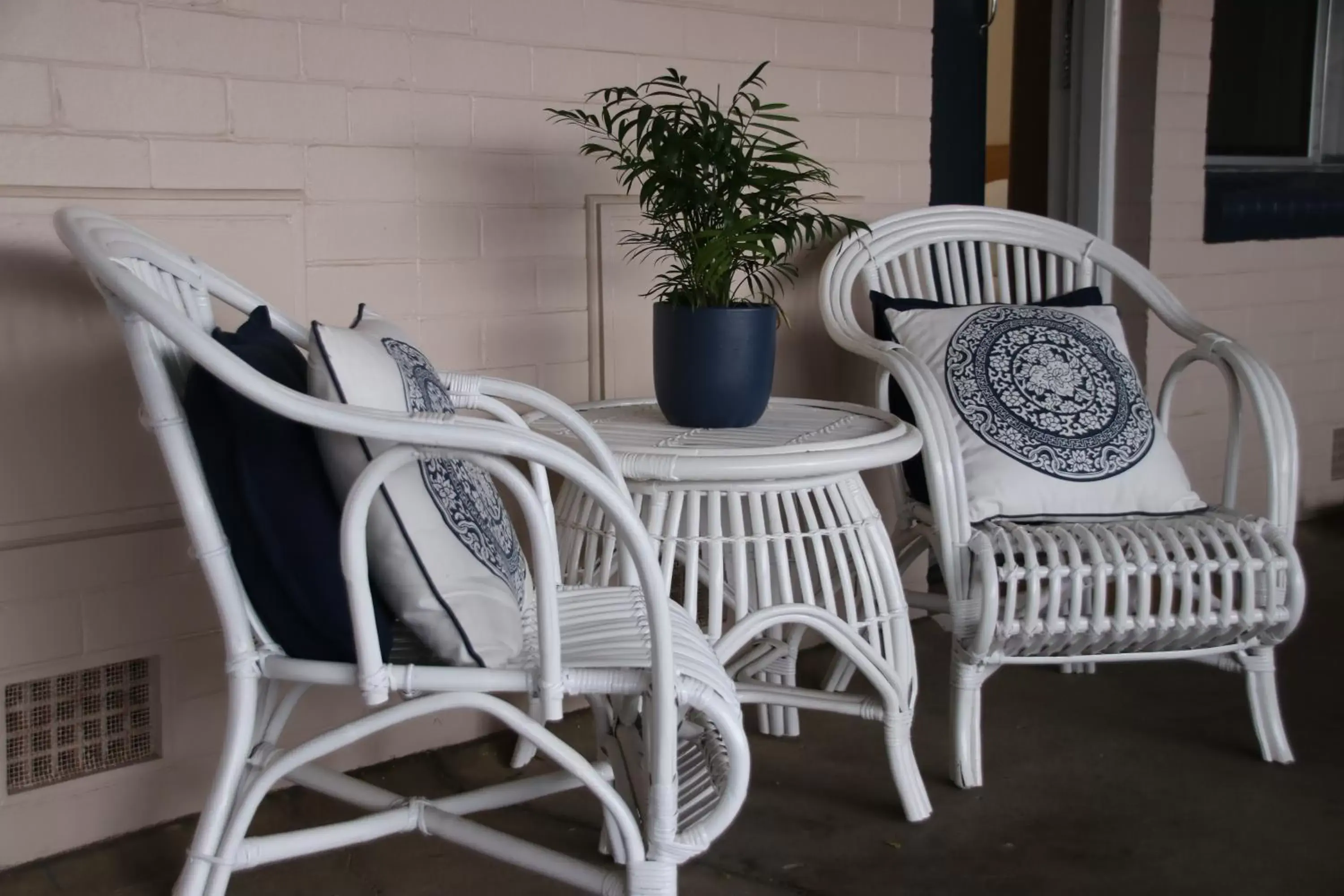 Seating area in Border Motel