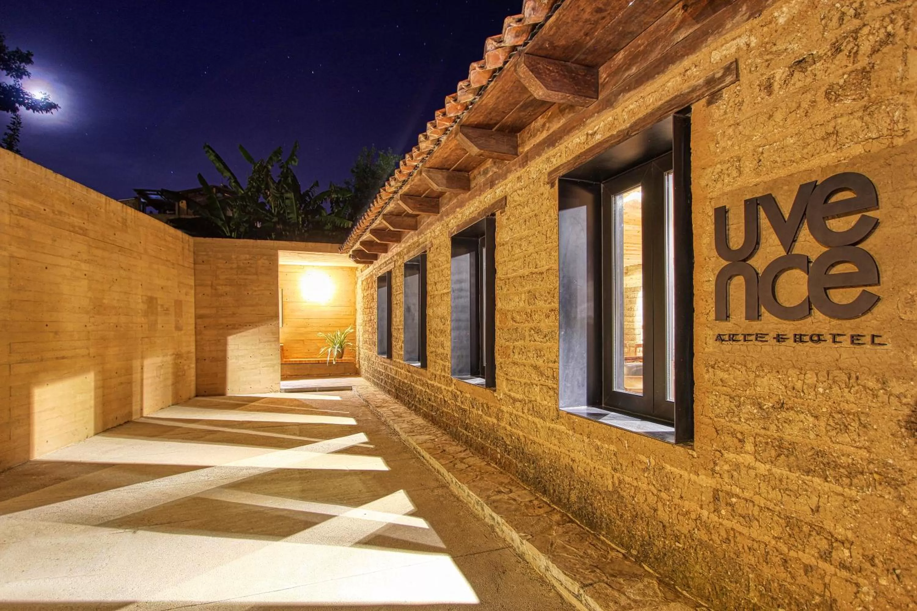 Facade/entrance, Property Building in Uvence Arte + Hotel