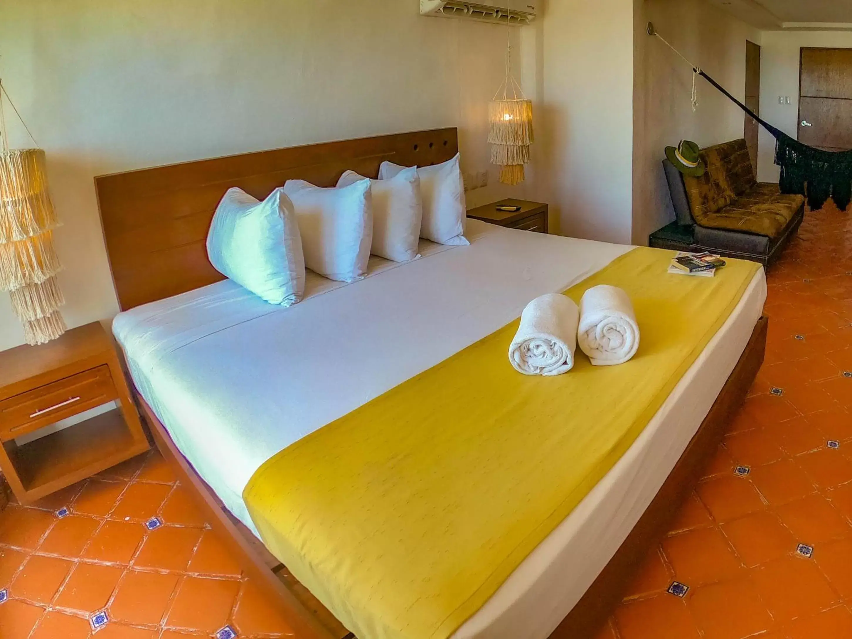 Bed in Hotel Rio Lagartos