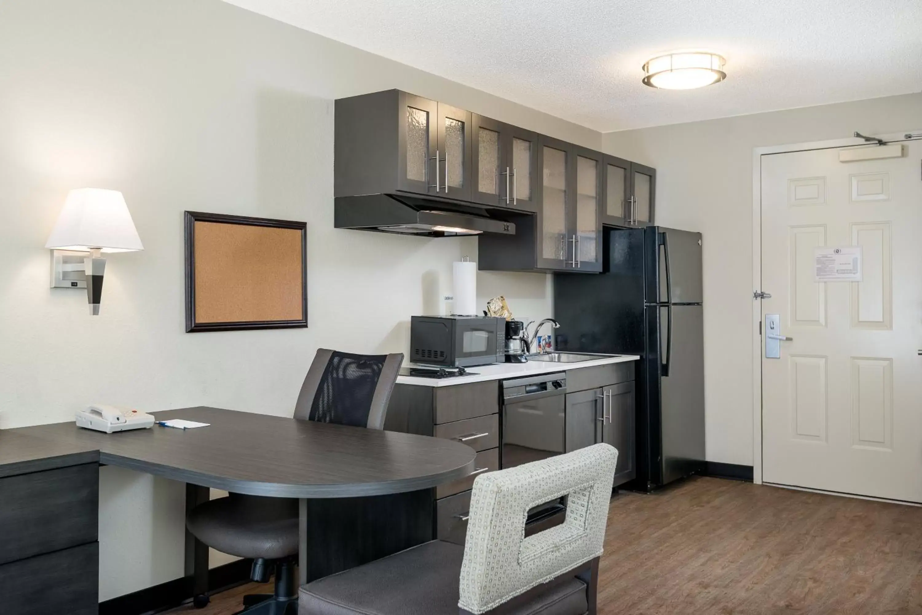 Photo of the whole room, Kitchen/Kitchenette in Candlewood Suites Durham - RTP, an IHG Hotel
