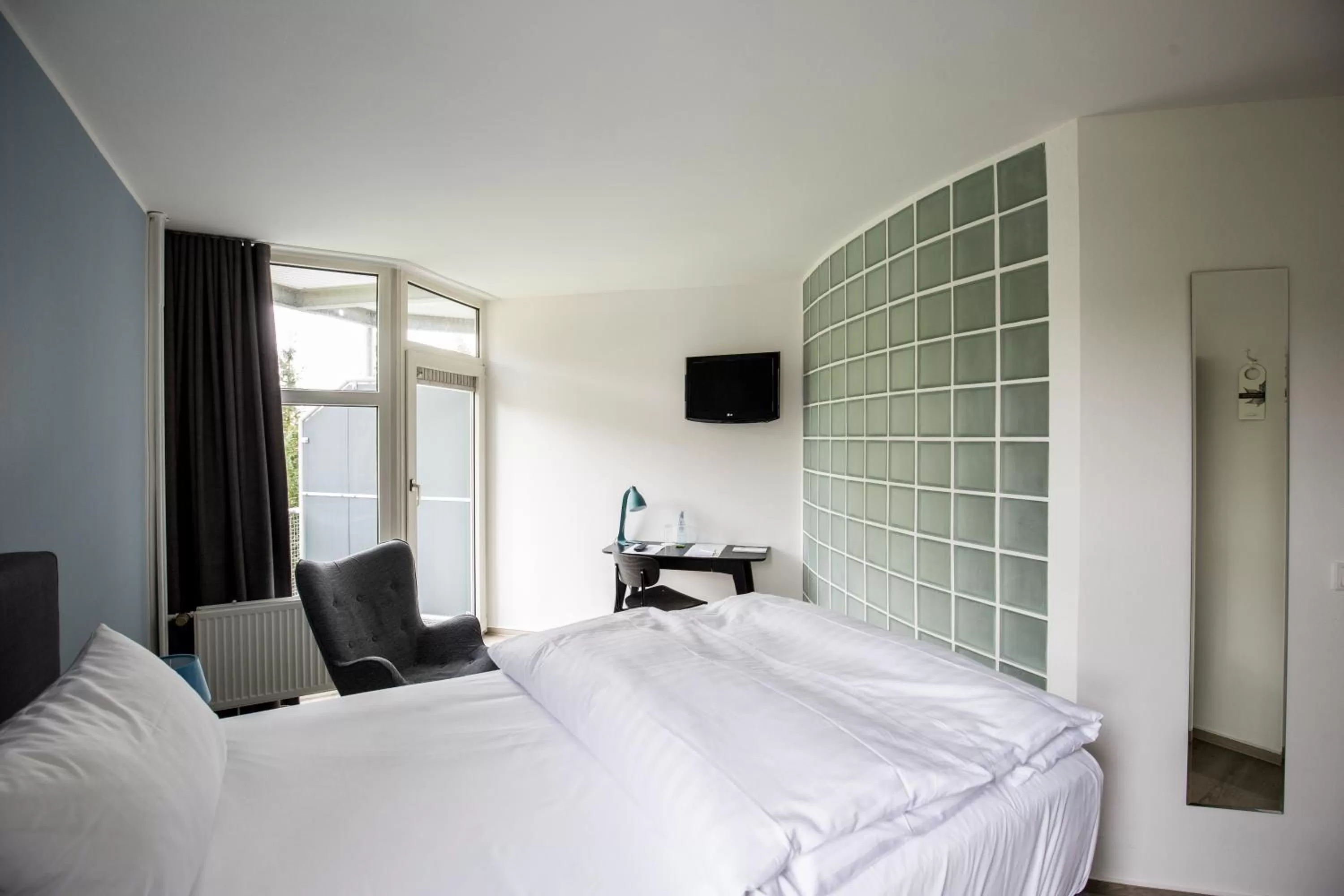 Photo of the whole room, Bed in Wald & Golfhotel Lottental