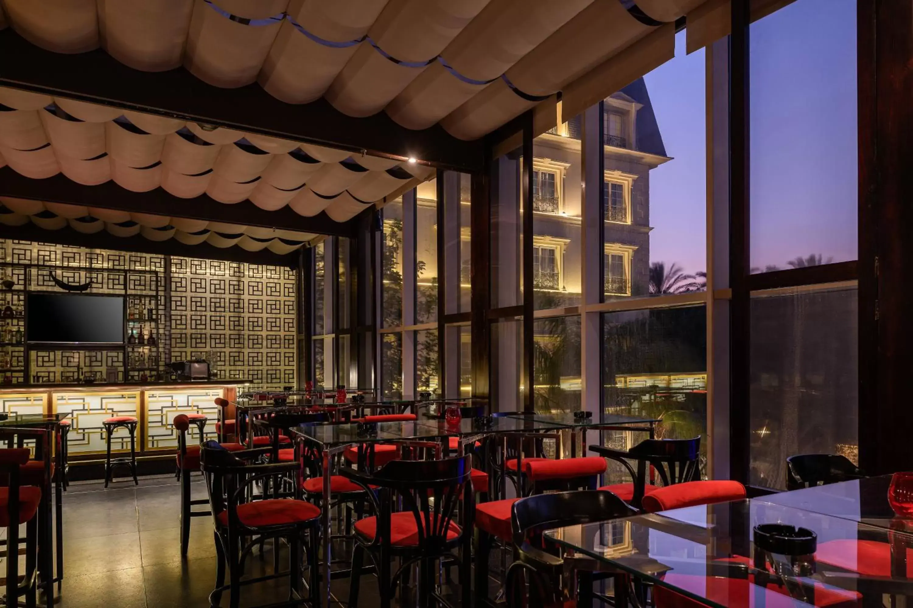 Lounge or bar, Restaurant/Places to Eat in Renaissance Cairo Mirage City Hotel