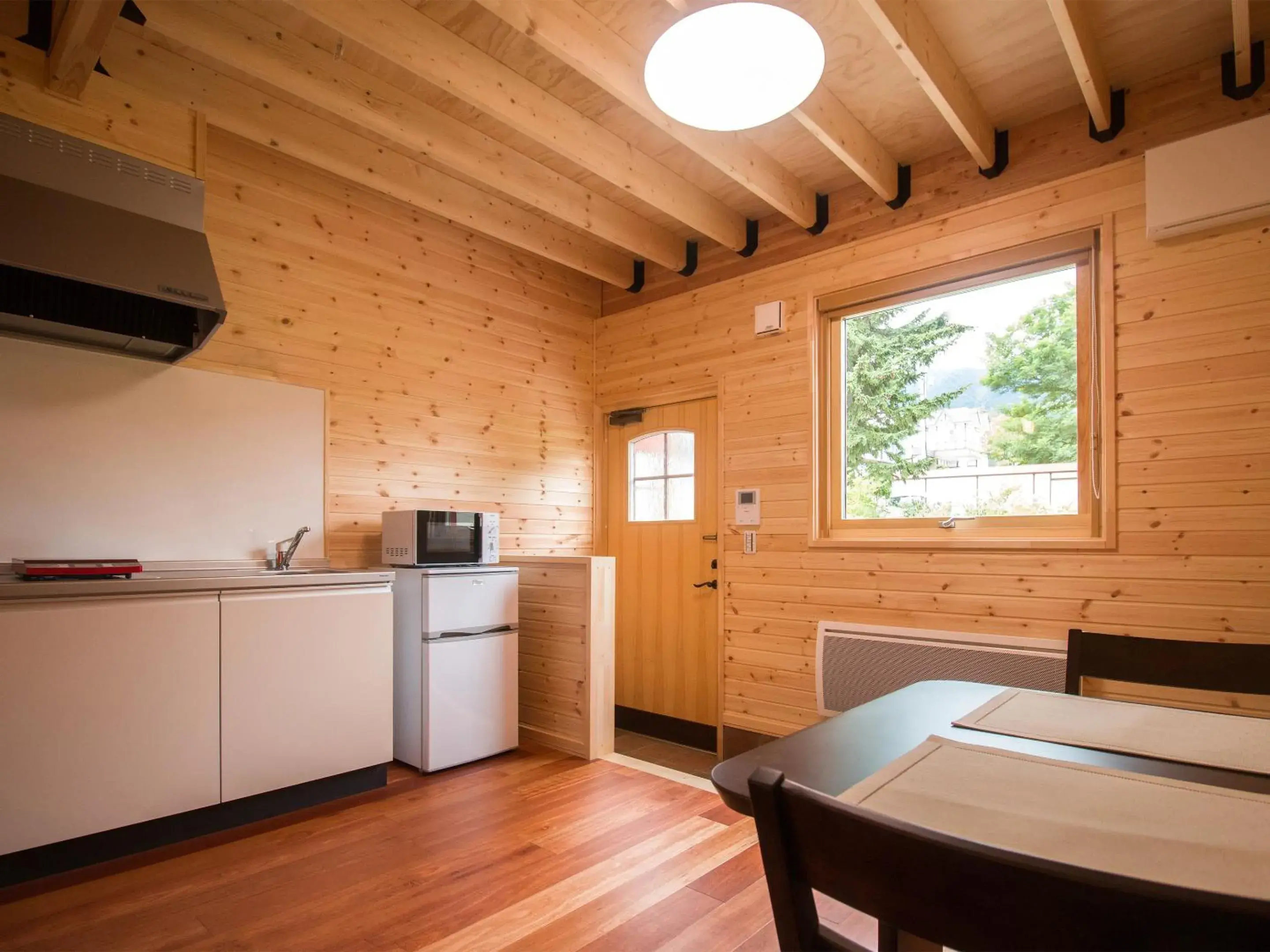 Photo of the whole room, Kitchen/Kitchenette in Brick House Furano