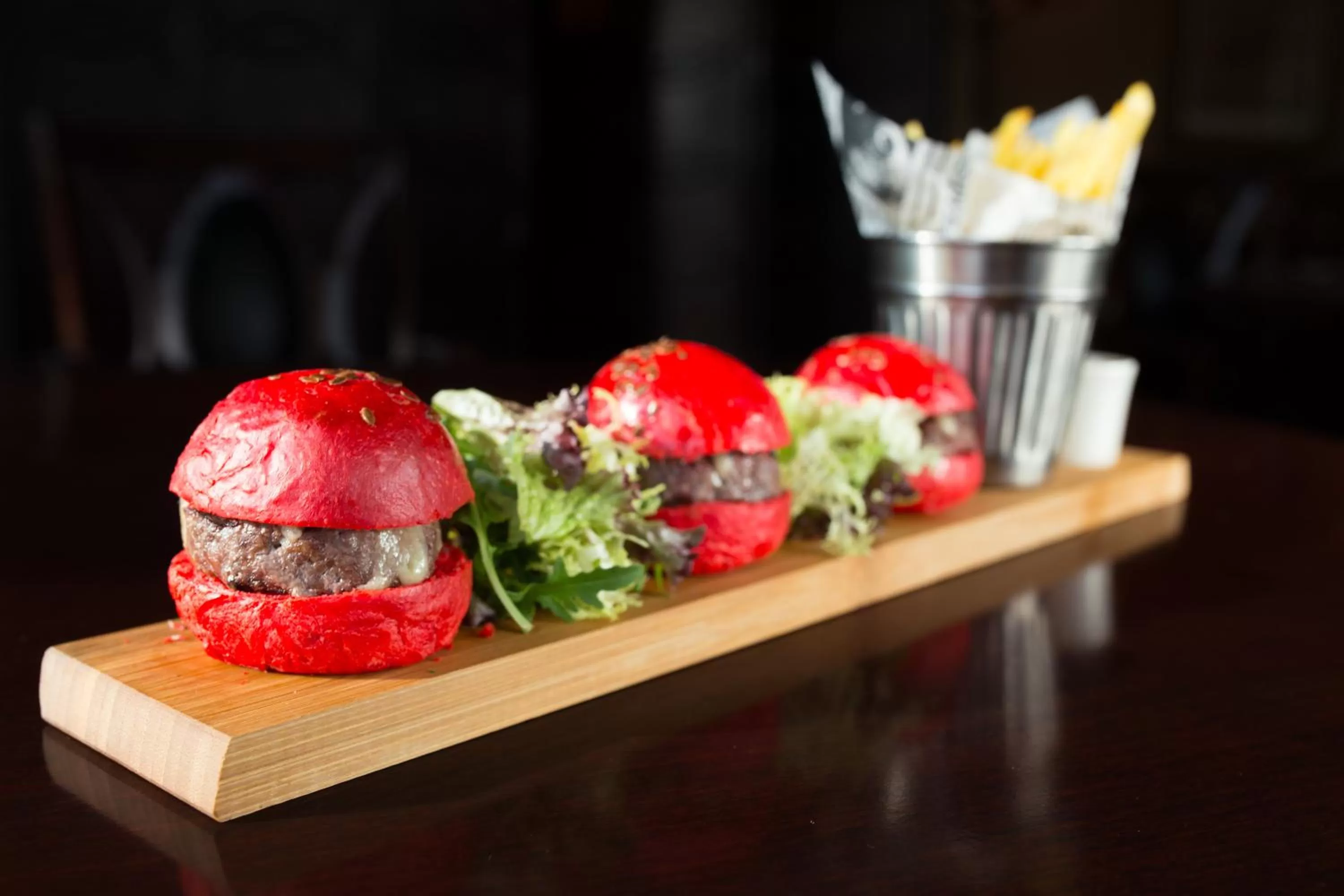 Restaurant/places to eat in Mövenpick Grand Al Bustan