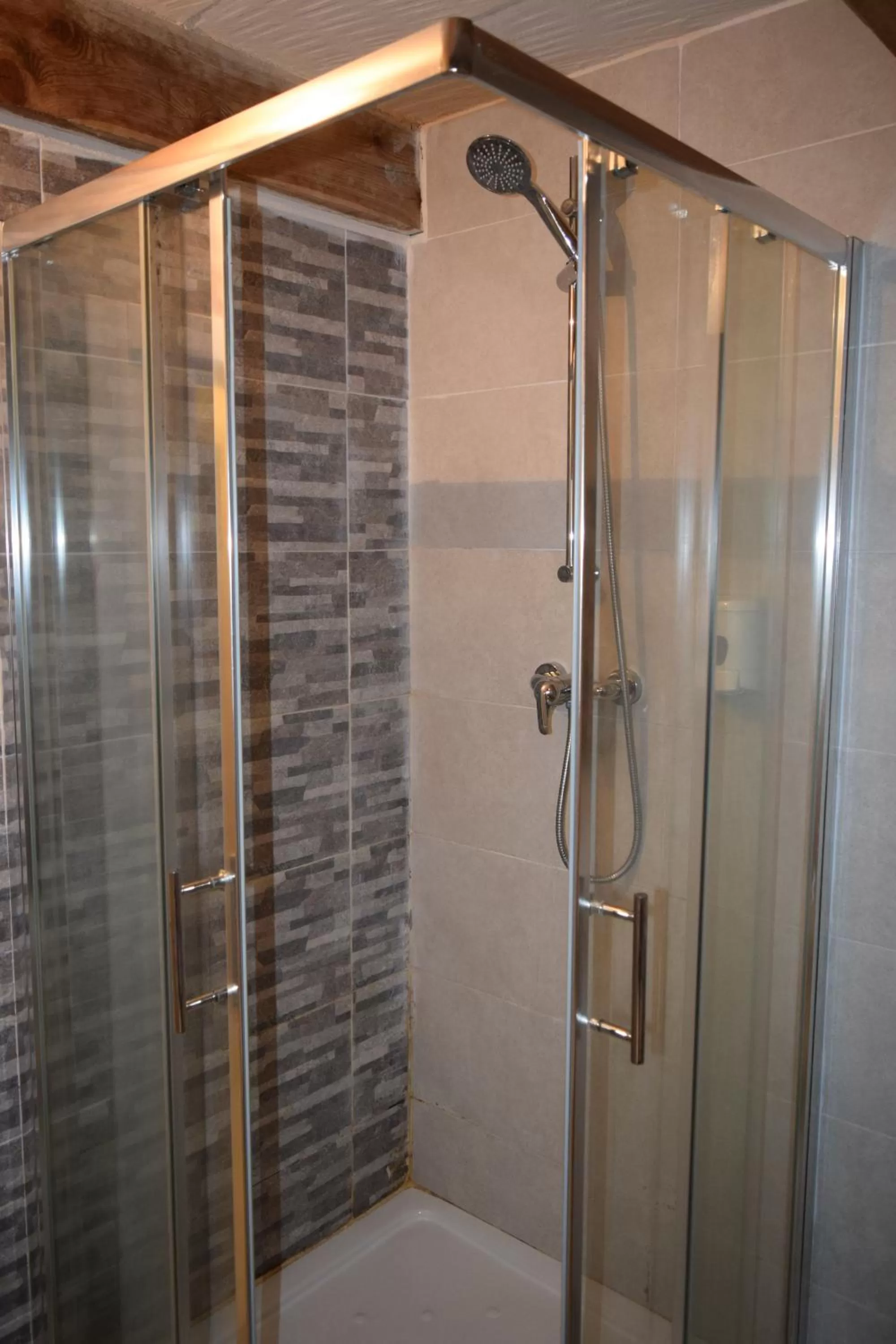 Shower in St George of Lydda B&B