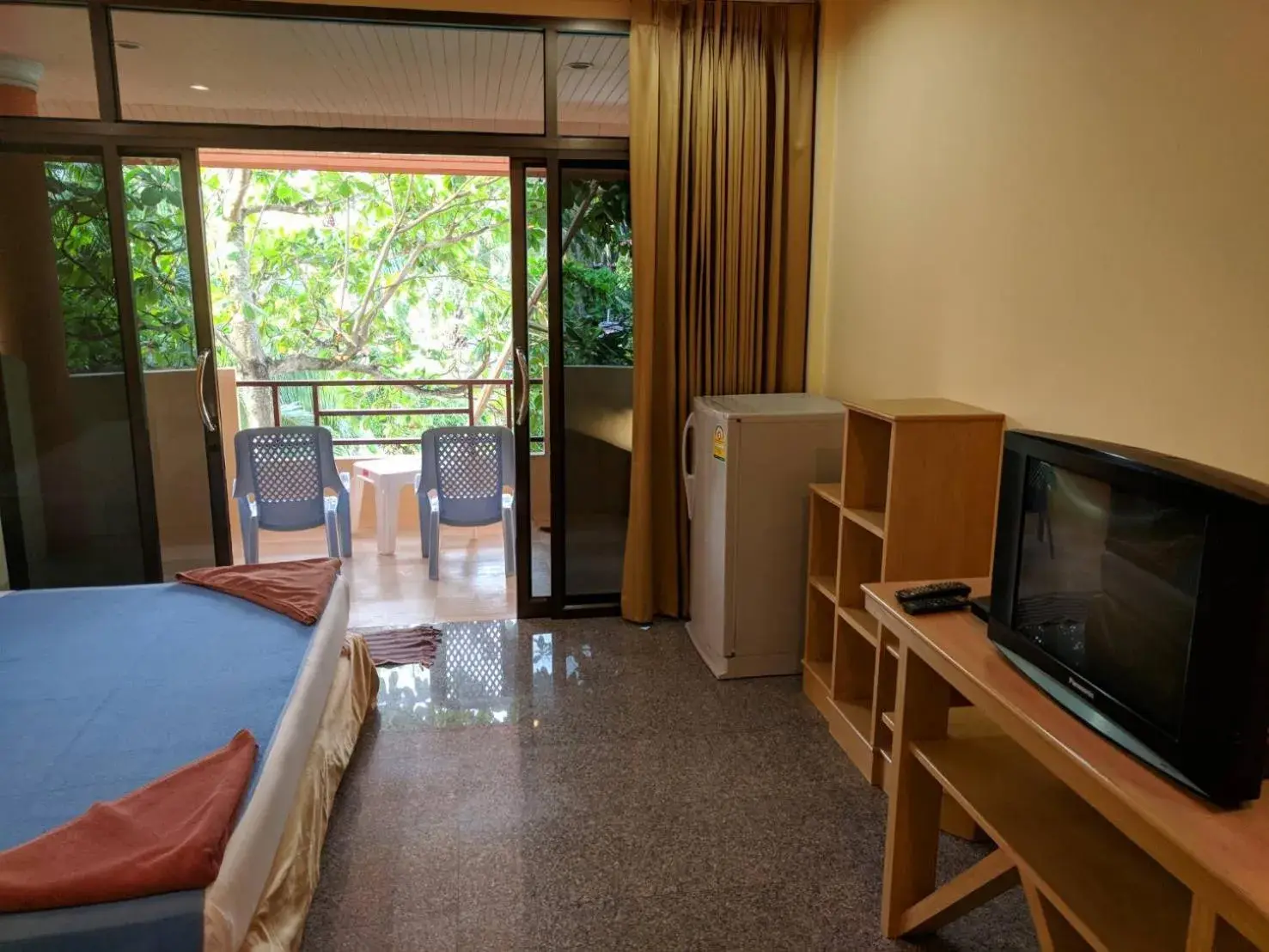 Seating area, TV/Entertainment Center in Lanta Summer House - SHA Plus