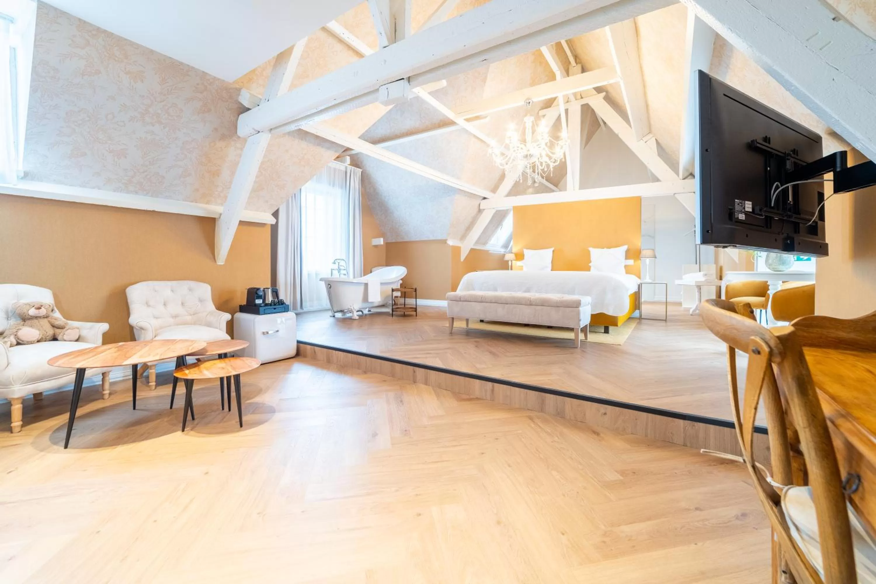 Photo of the whole room, Bed in Grand Hotel Normandy by CW Hotel Collection