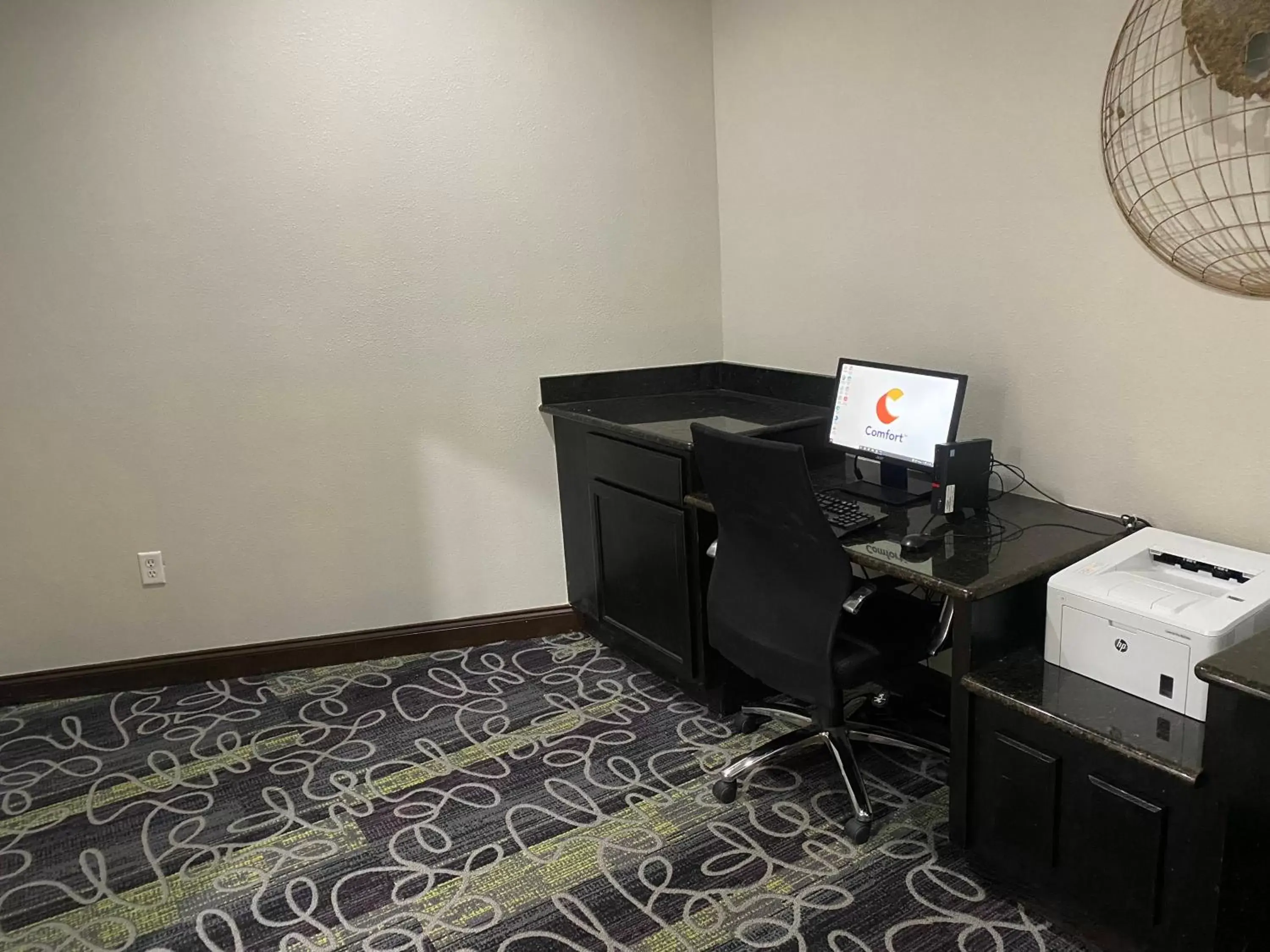 Business facilities, TV/Entertainment Center in Comfort Inn Conover-Hickory