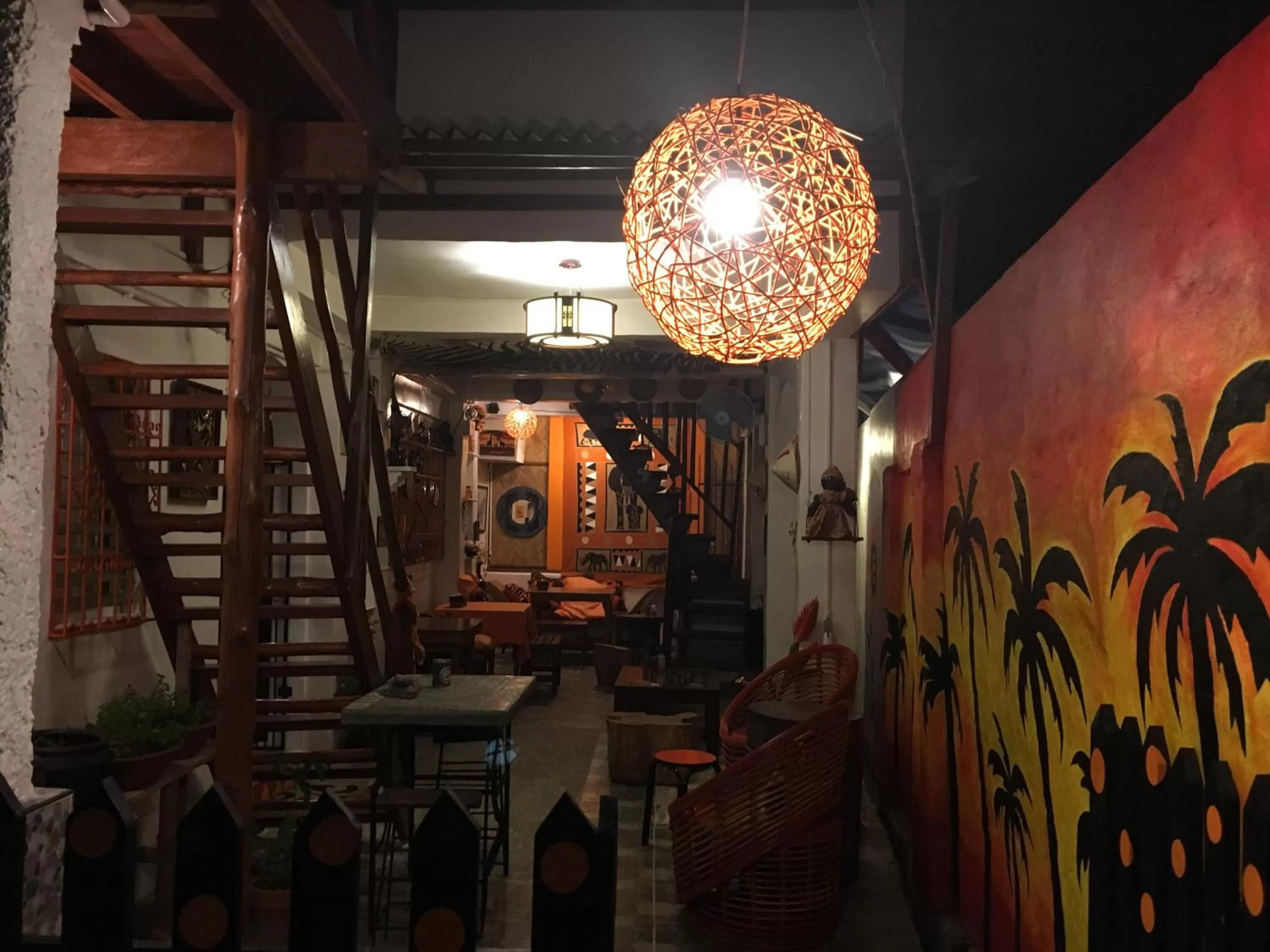 Restaurant/places to eat in Lala Panzi Bed and Breakfast