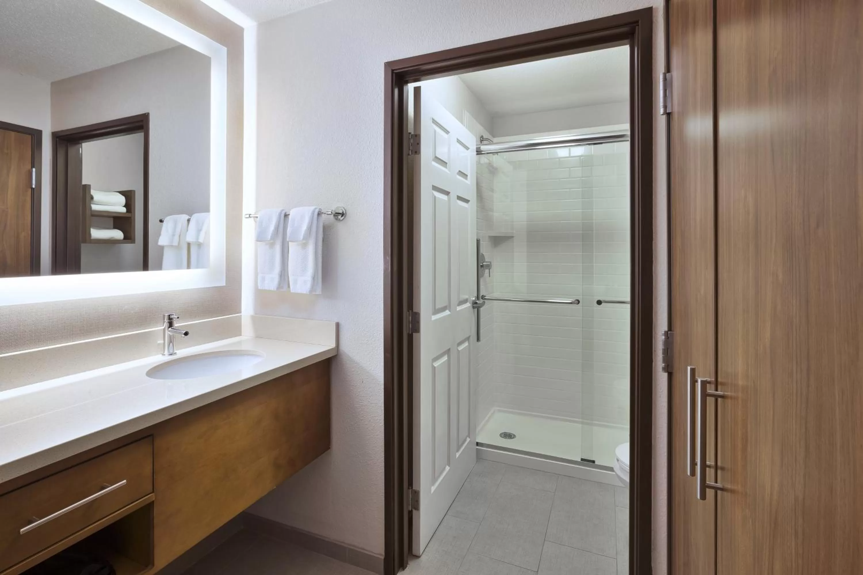 Bathroom in Staybridge Suites Columbia-Highway 63 & I-70 by IHG