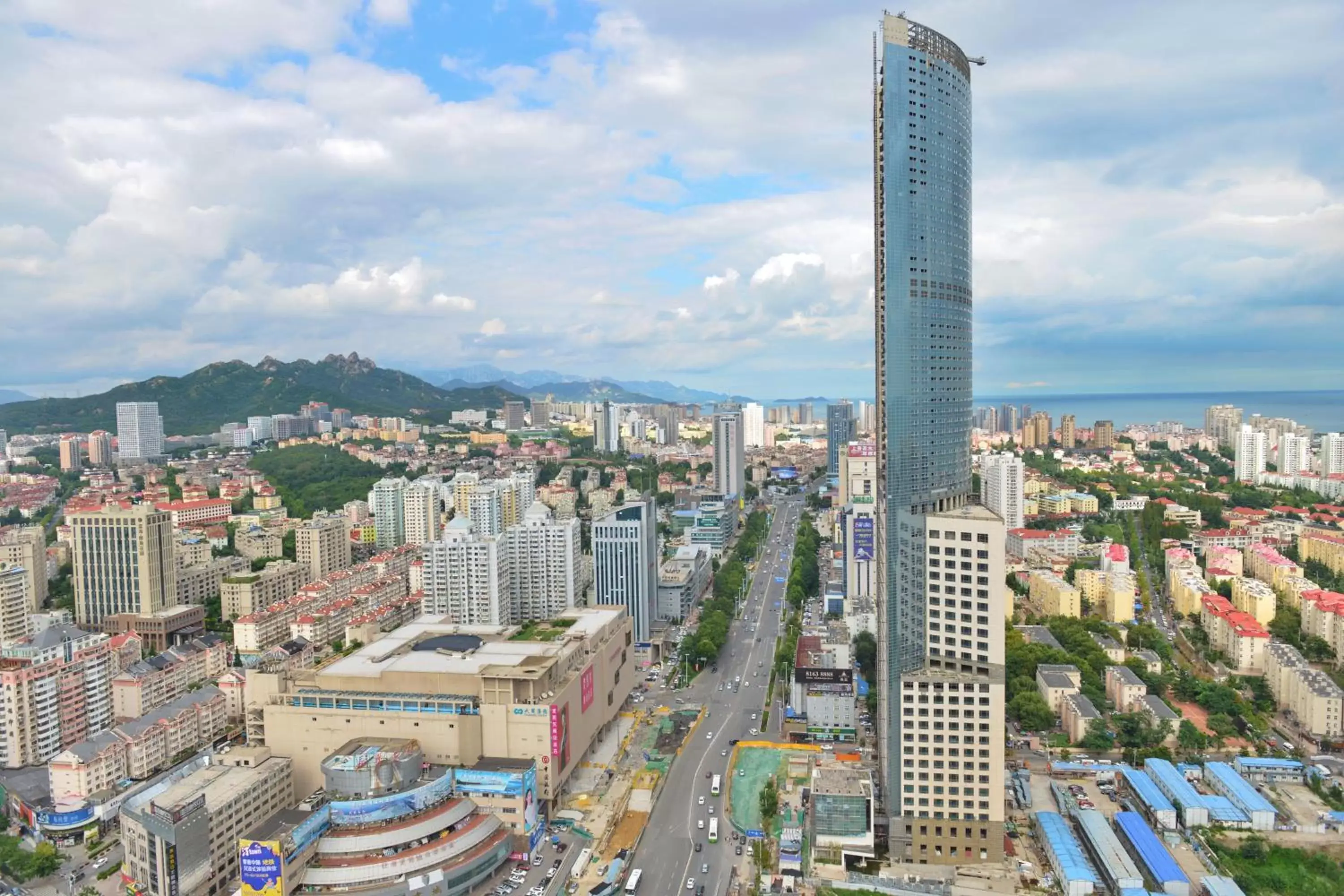 Property building, Bird's-eye View in Crowne Plaza Qingdao, an IHG Hotel