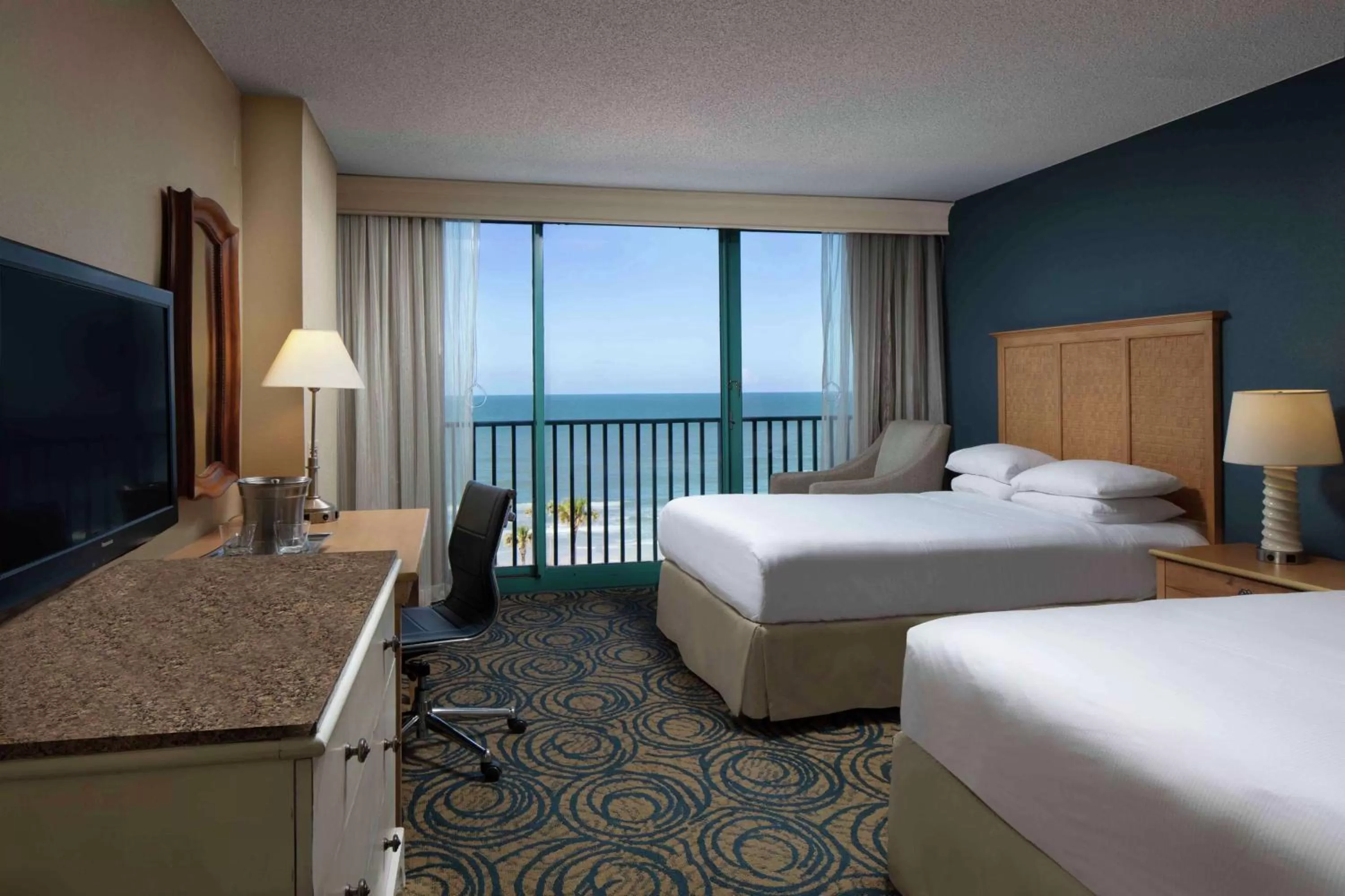 Bedroom, Bed in Hilton Daytona Beach Resort