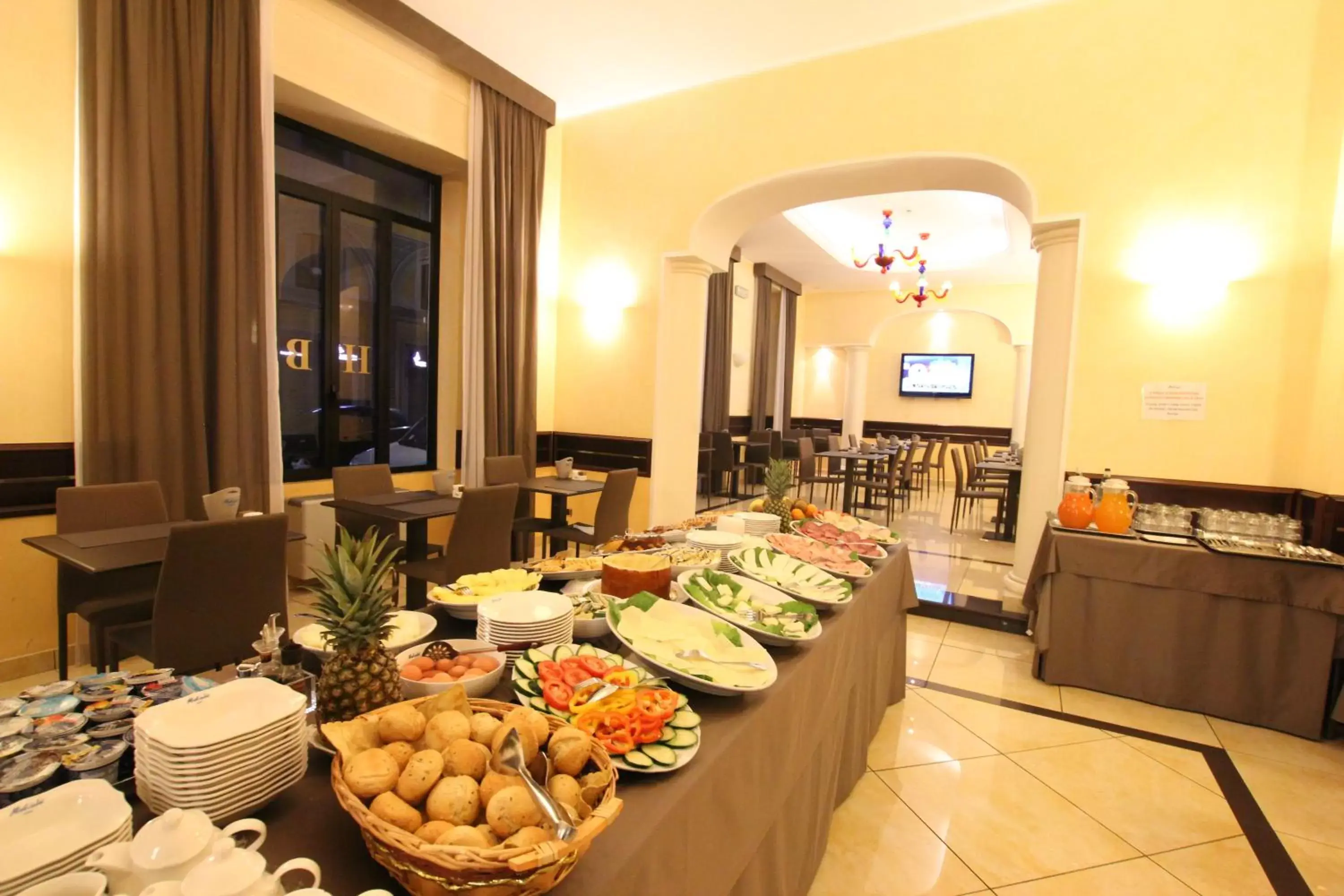 Food and drinks in Mokinba Hotels Baviera