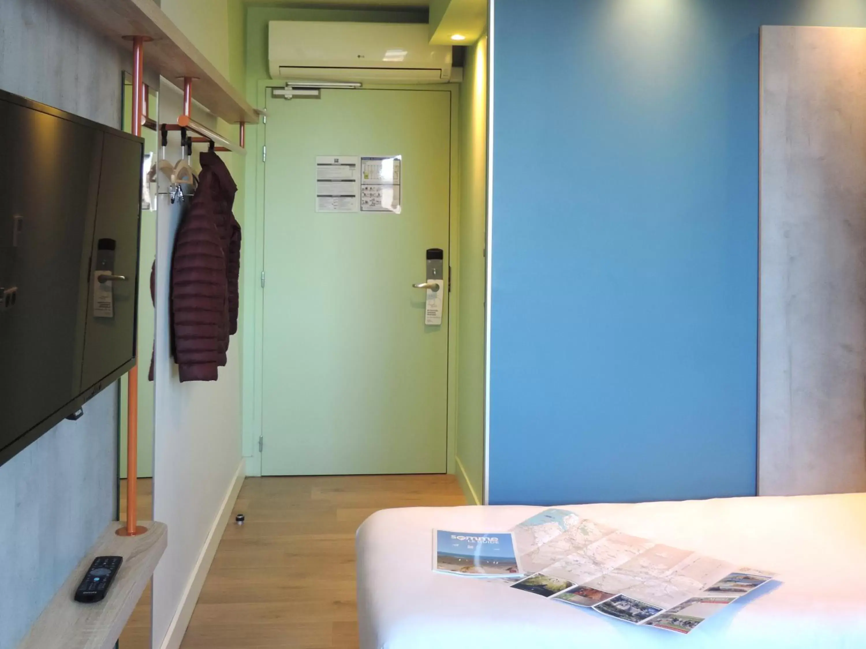 TV and multimedia, Bed in ibis budget Amiens Centre Gare