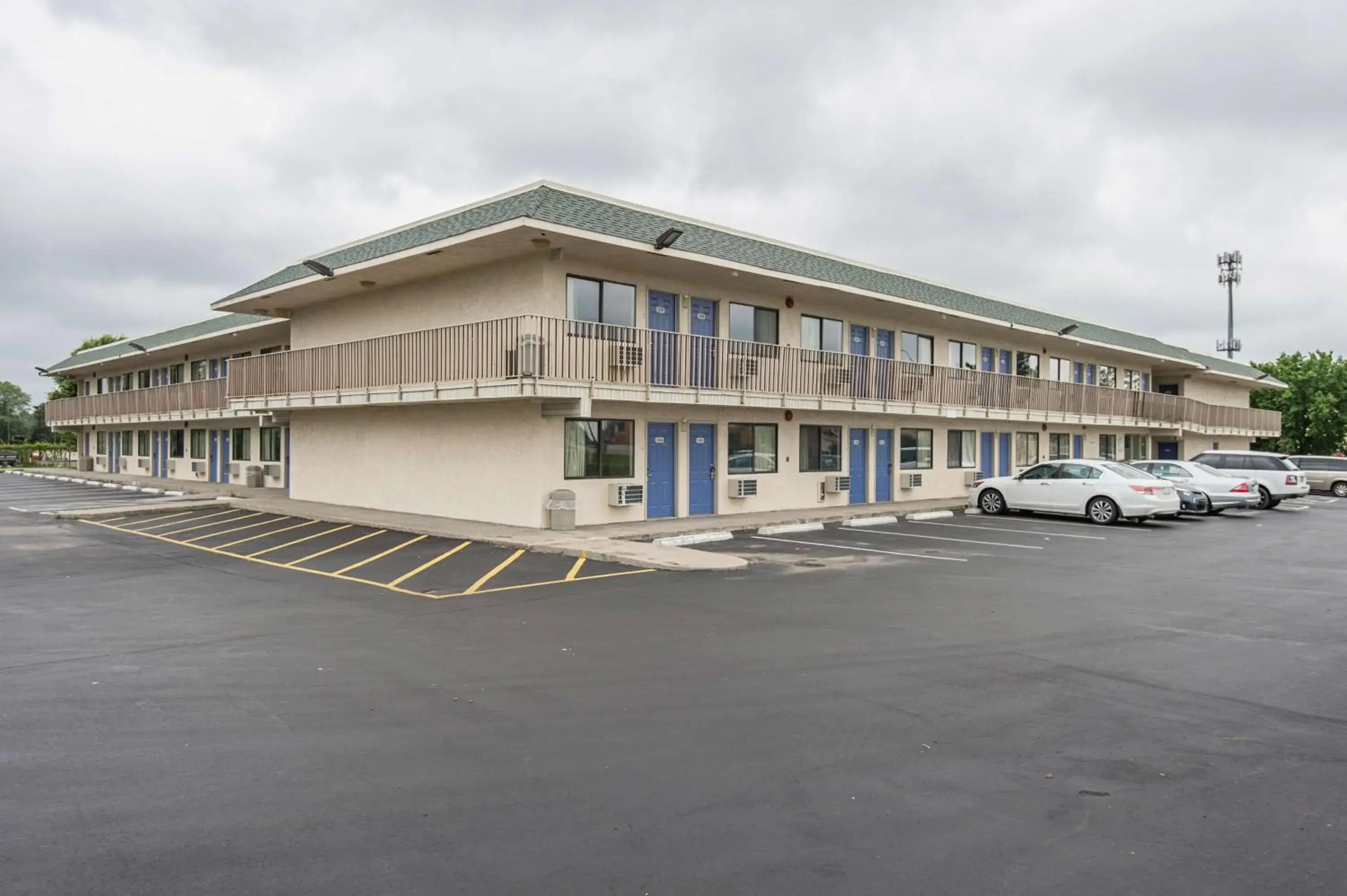 Property building in Motel 6-Kansas City, MO - Airport