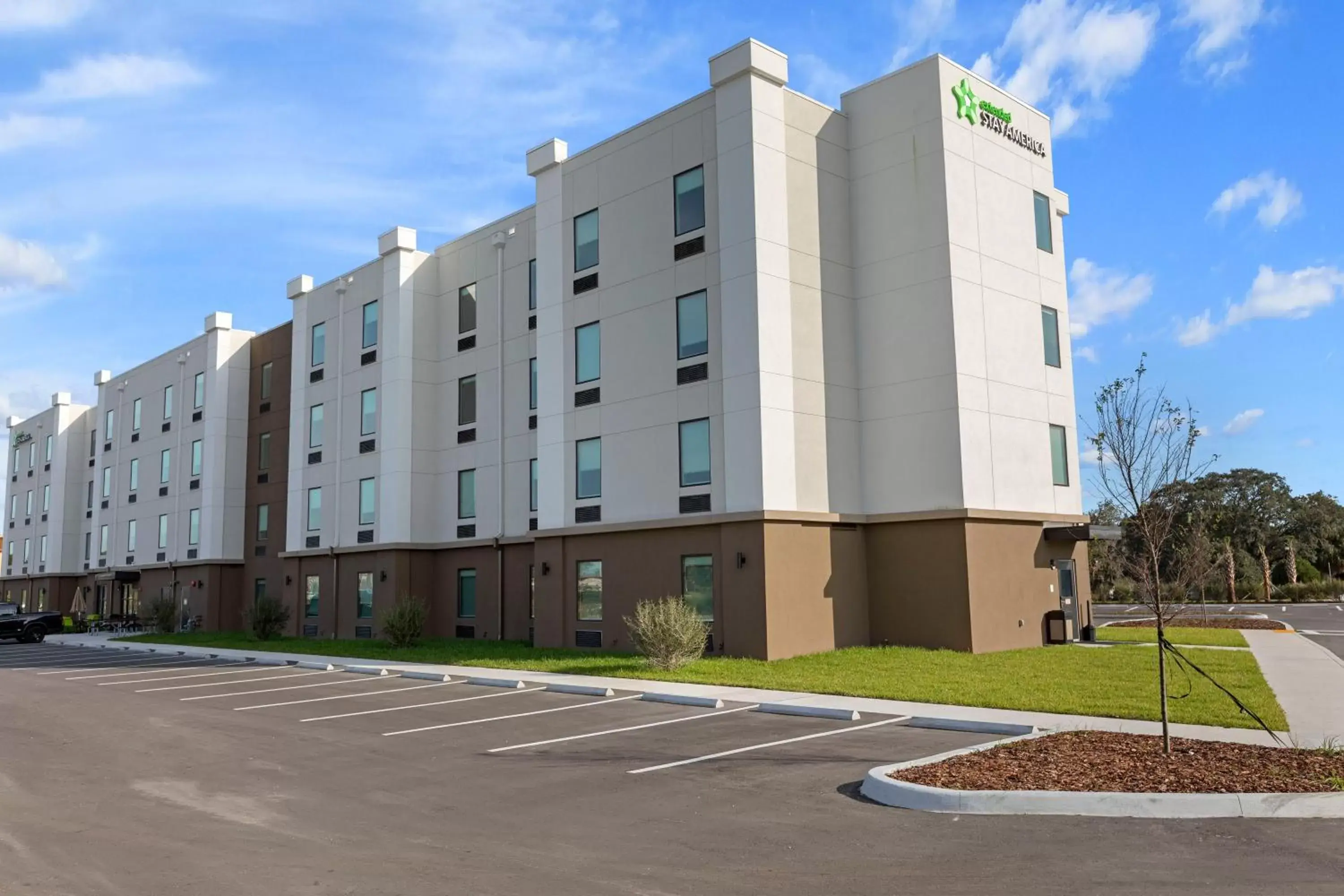 Property Building in Extended Stay America Suites - Colonial Heights - Fort Lee