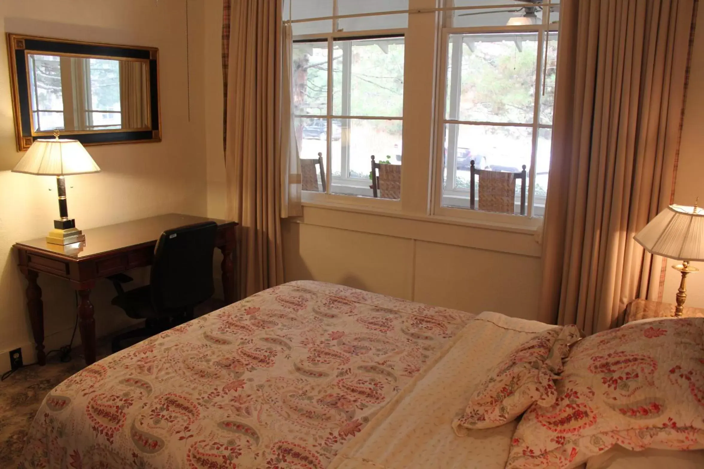 Two-Bedroom Suite with Two Queen Beds and One Bath in The Hotel Limpia