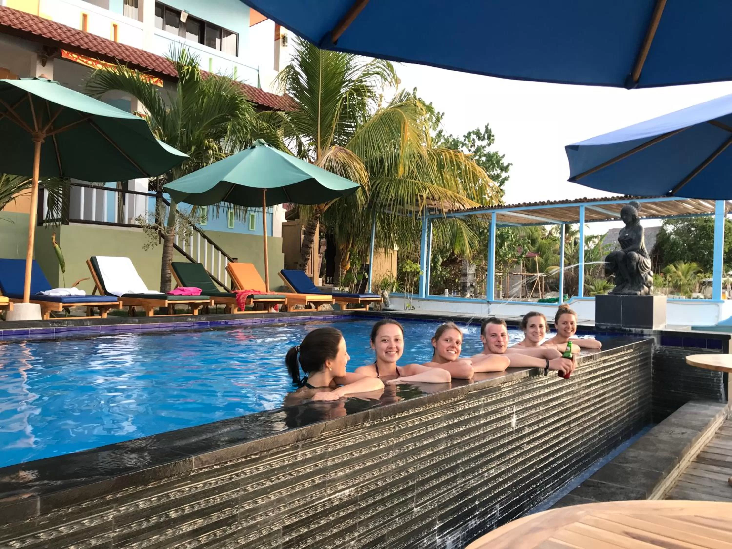 People in Aurora Beach View