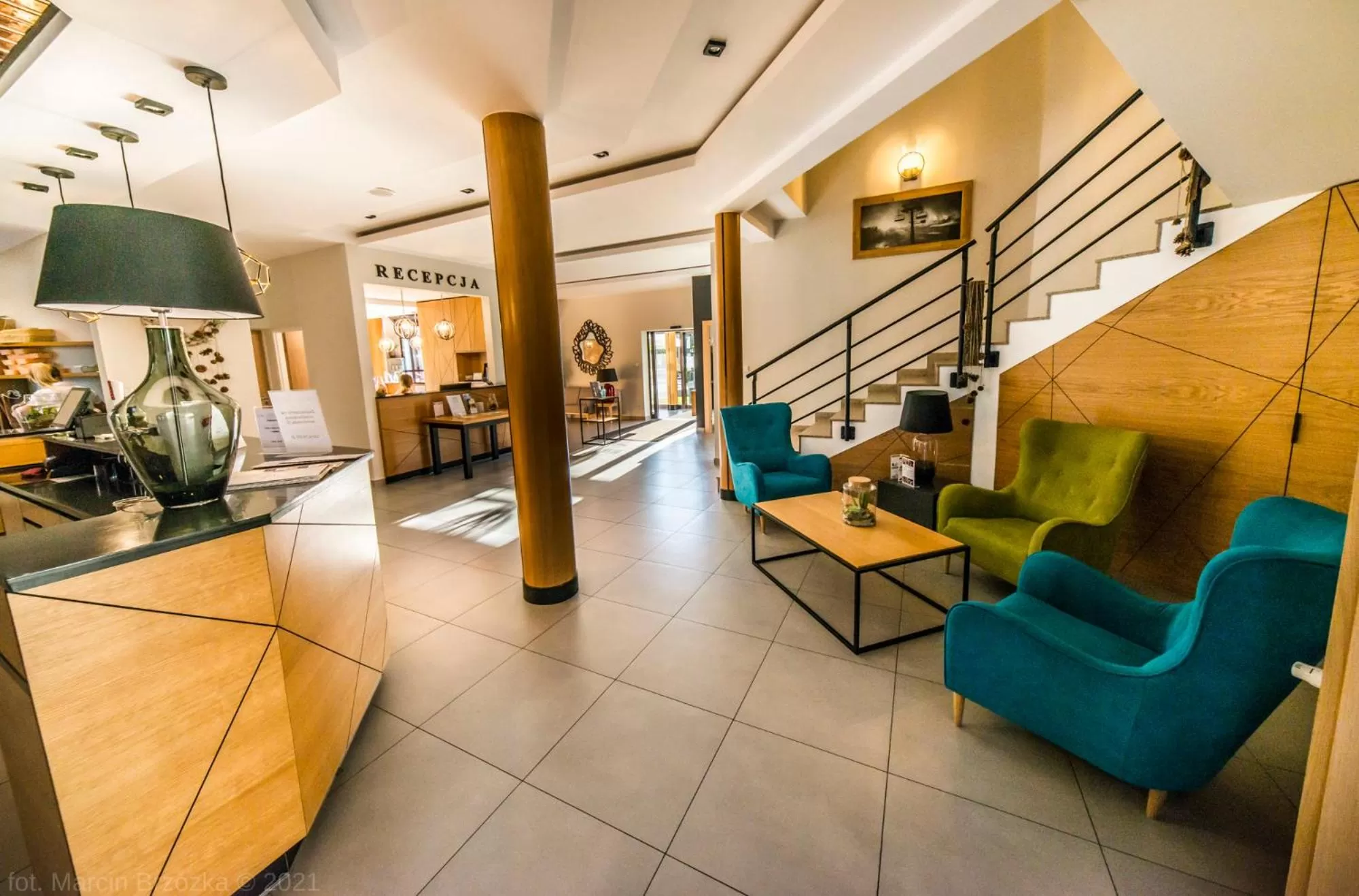 Lobby or reception in Hotel Kompleks Beskid z basenem i stokiem narciarskim - blisko Babiej Góry