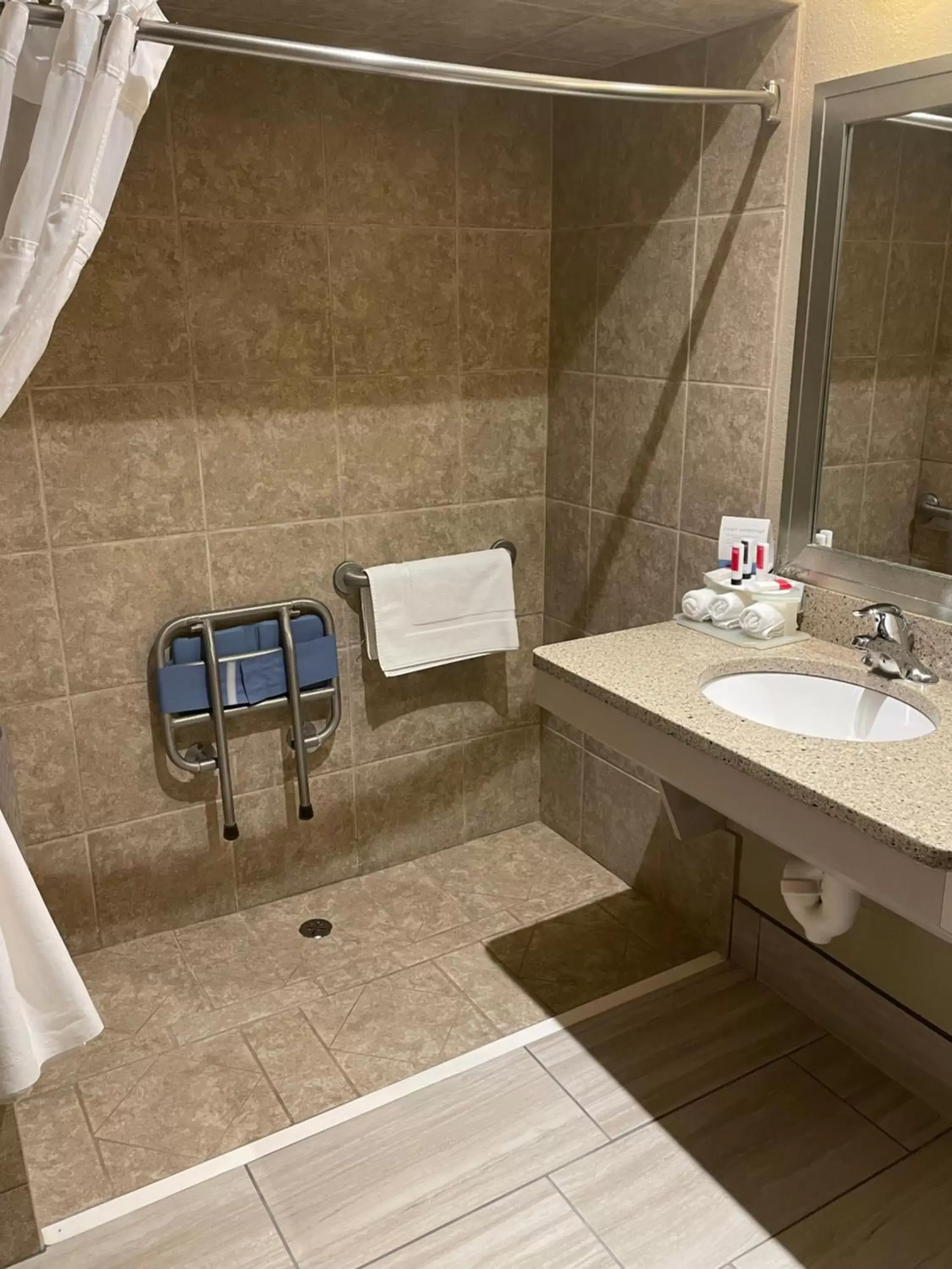 Bathroom in Days Inn & Suites by Wyndham La Crosse-Onalaska