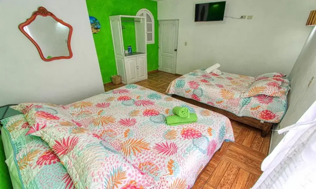 Quadruple Room in Hotel Spa Maggic Home Panorámica Quadruple Room in Hotel Spa Maggic Home Panorámica