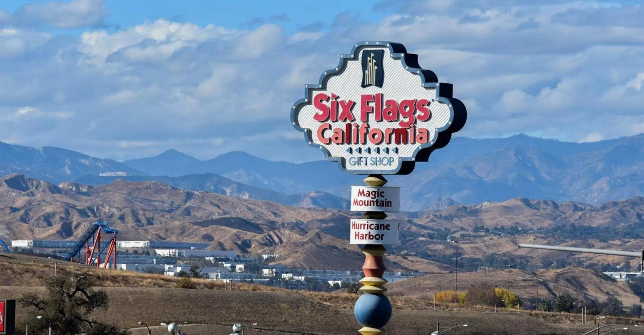 Nearby landmark in Holiday Inn Express & Suites - Valencia - Santa Clarita by IHG