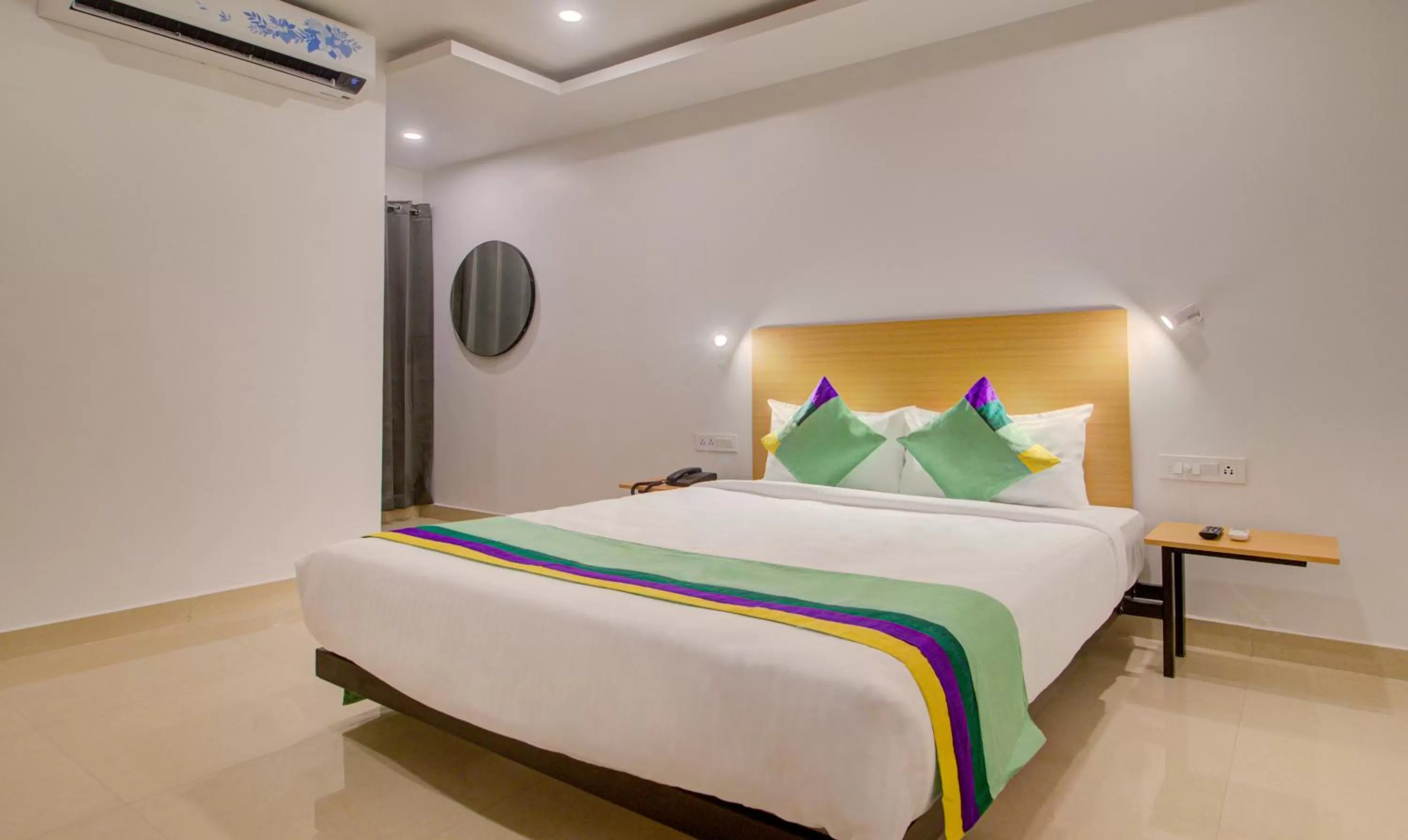 Bedroom, Bed in Treebo De Alphabet Kondapur