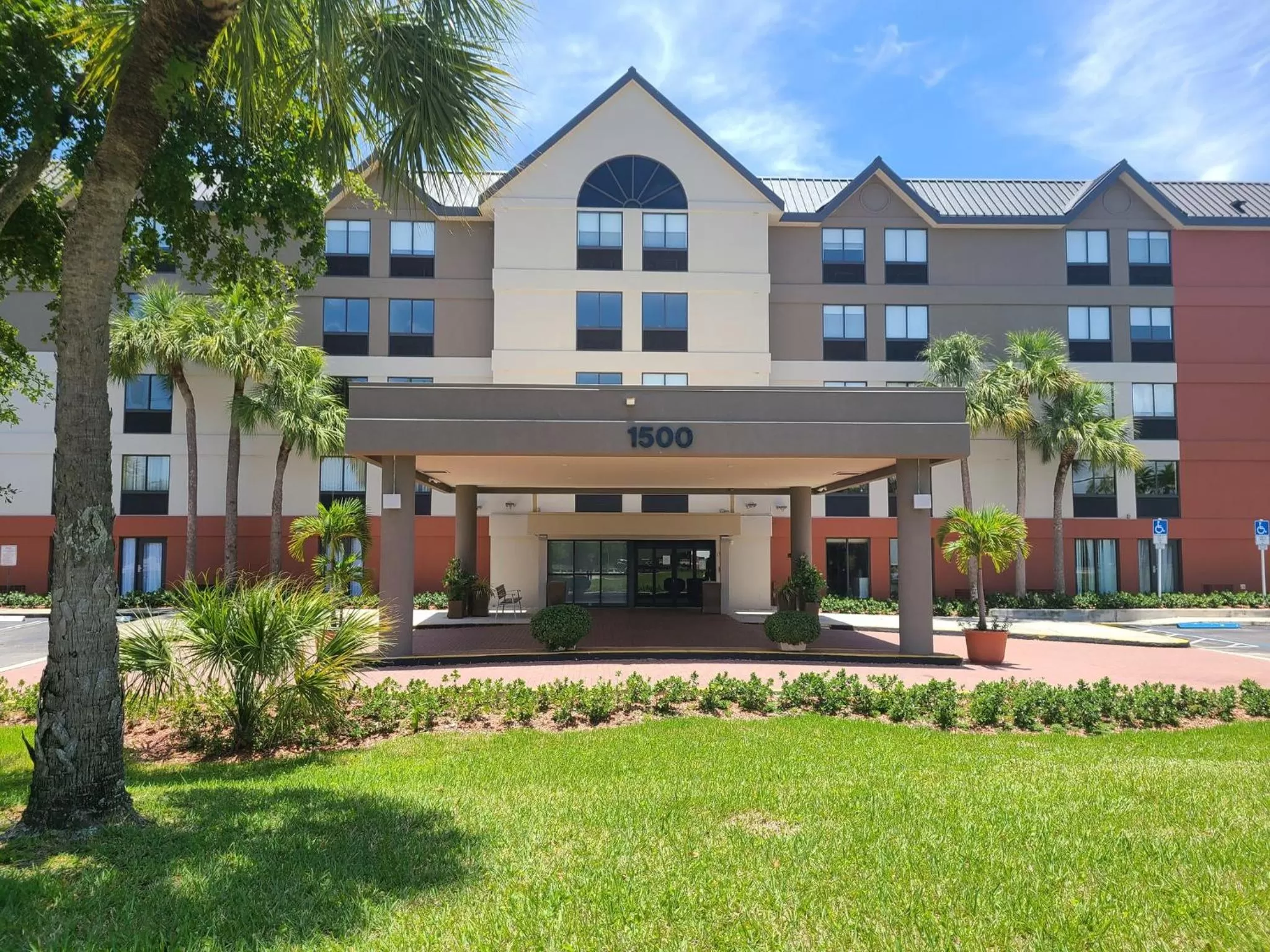 Property building in Holiday Inn Express Fort Lauderdale North - Executive Airport by IHG