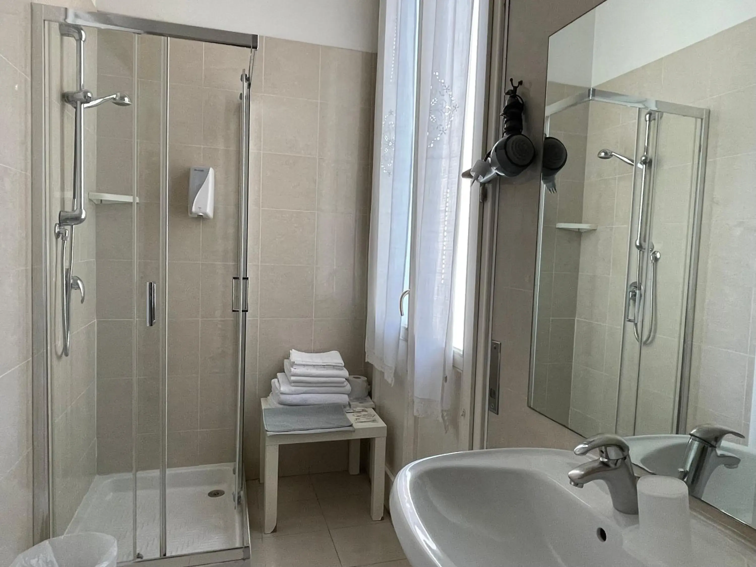 Bathroom in Hotel Panorama Bologna