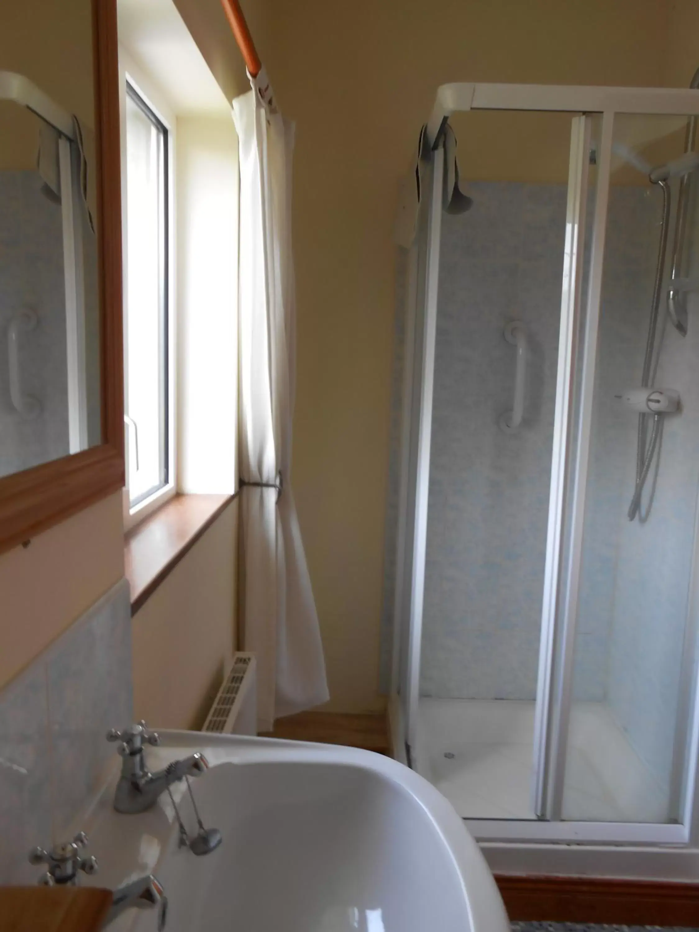 Shower, Bathroom in Birchdale House B&B