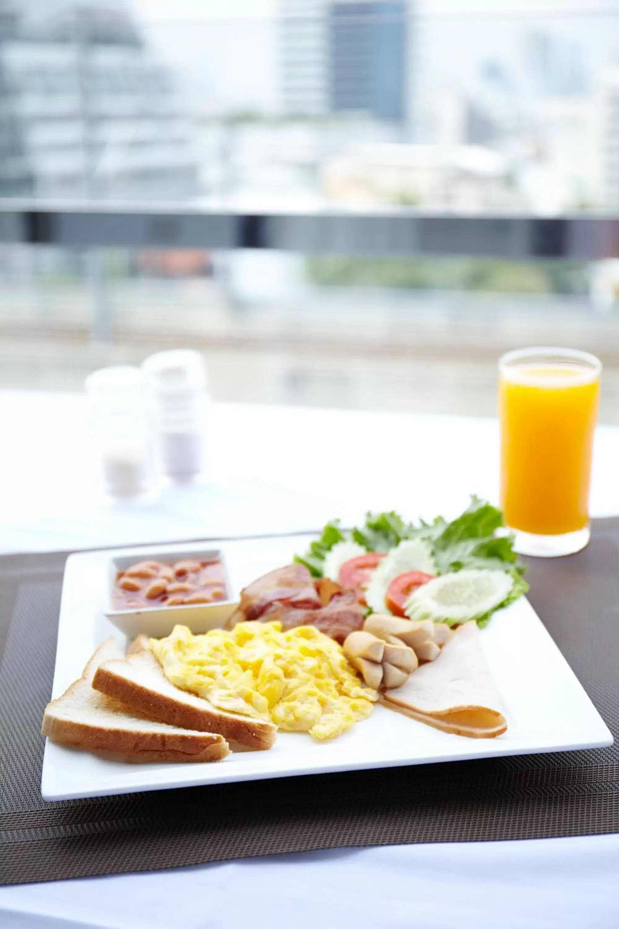 American breakfast in Baiyoke Boutique Hotel