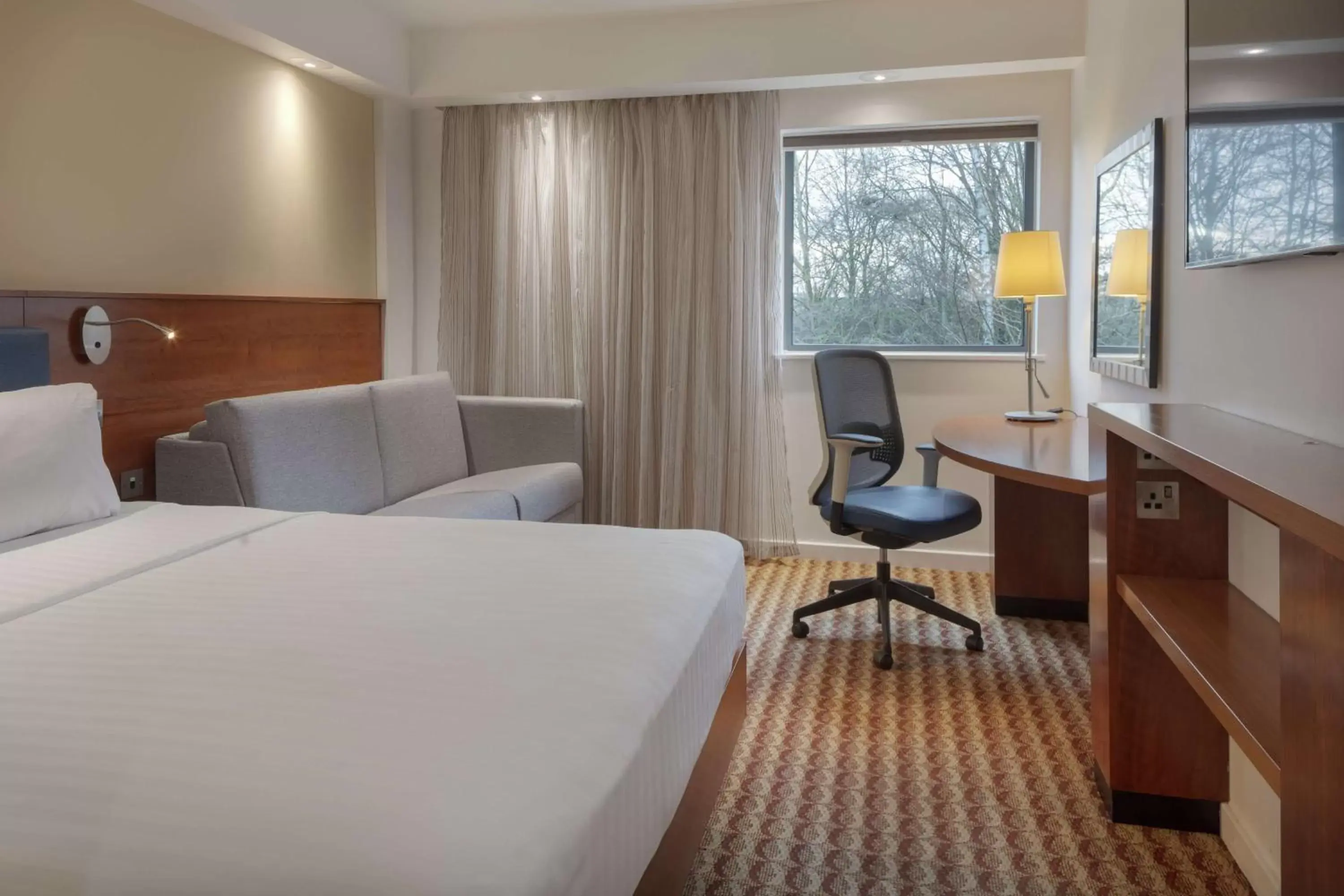 Bed in Hampton by Hilton Corby Bed in Hampton by Hilton Corby